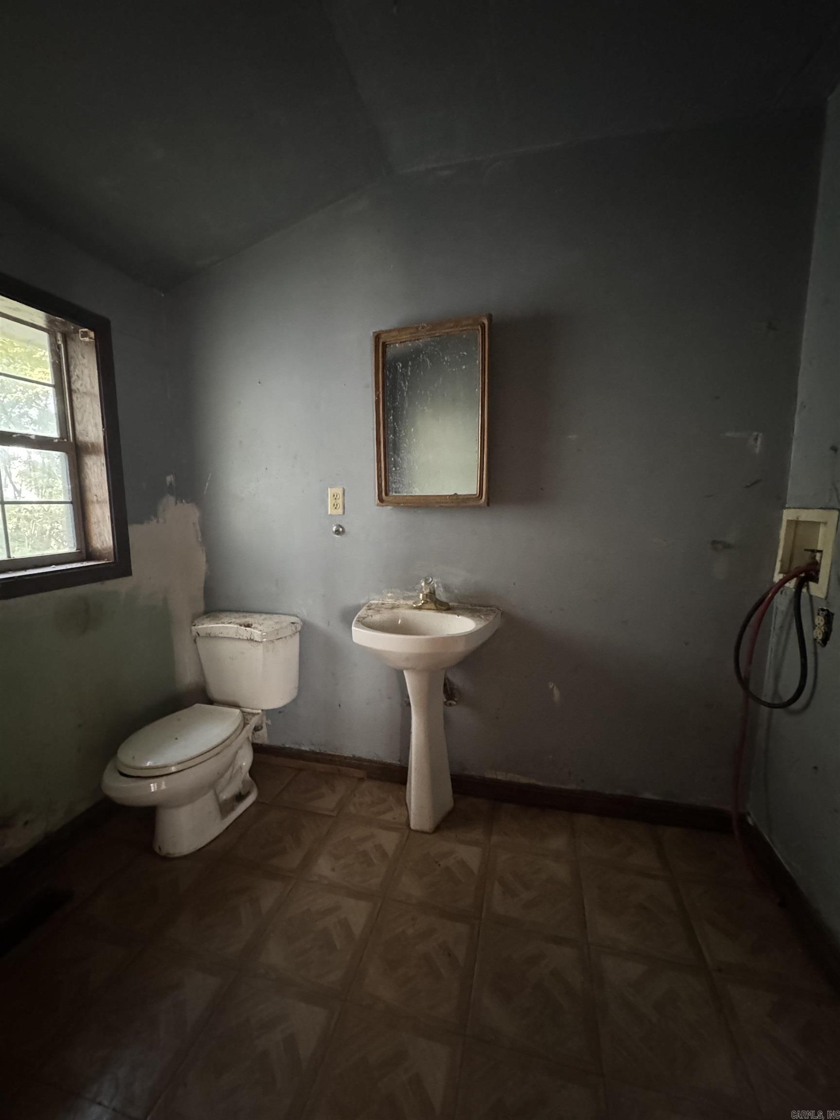 2 Triangle  Southside, AR