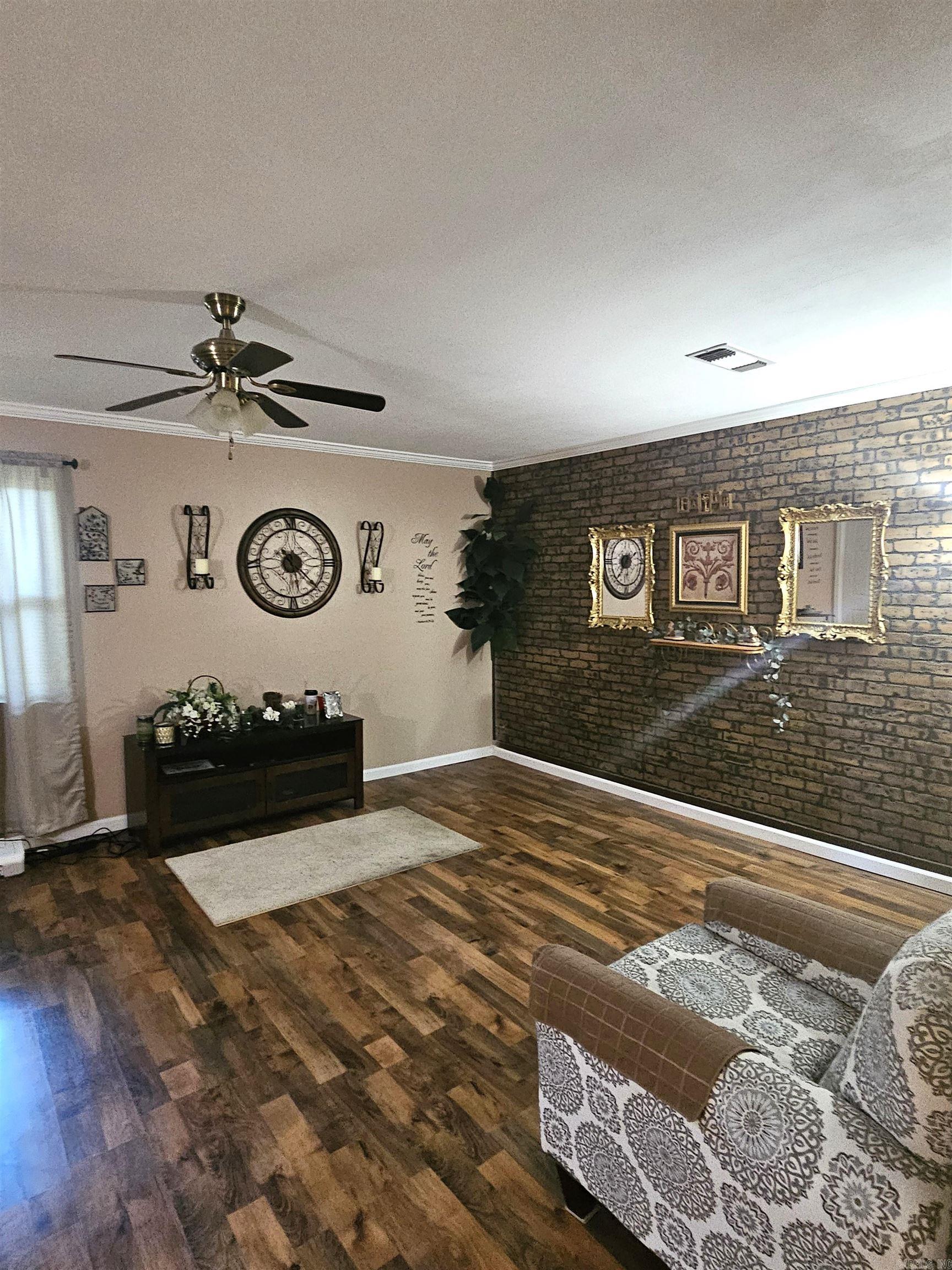 101 S Jones  Nashville, AR