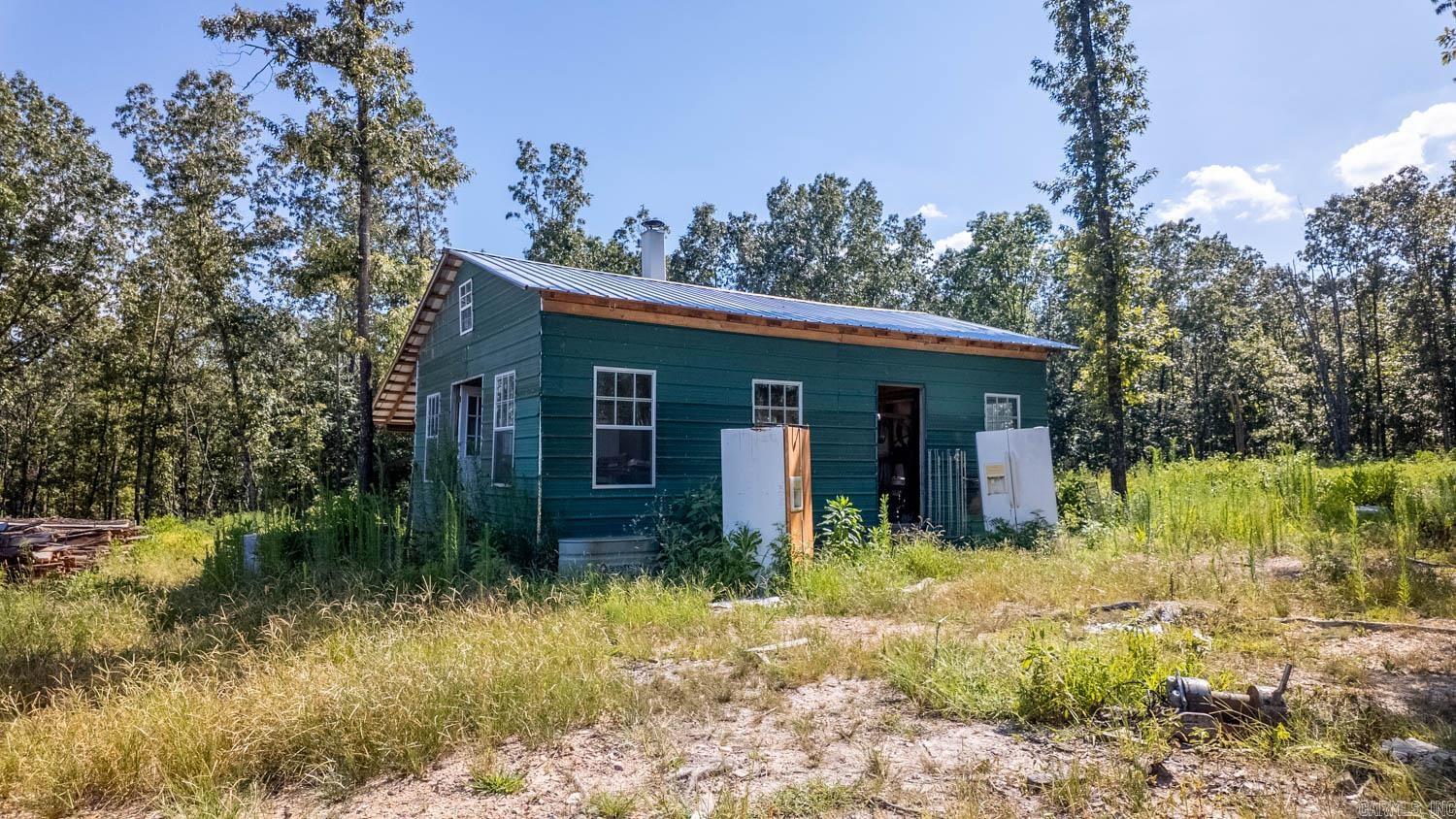 645 County Road 201  Alton, MO