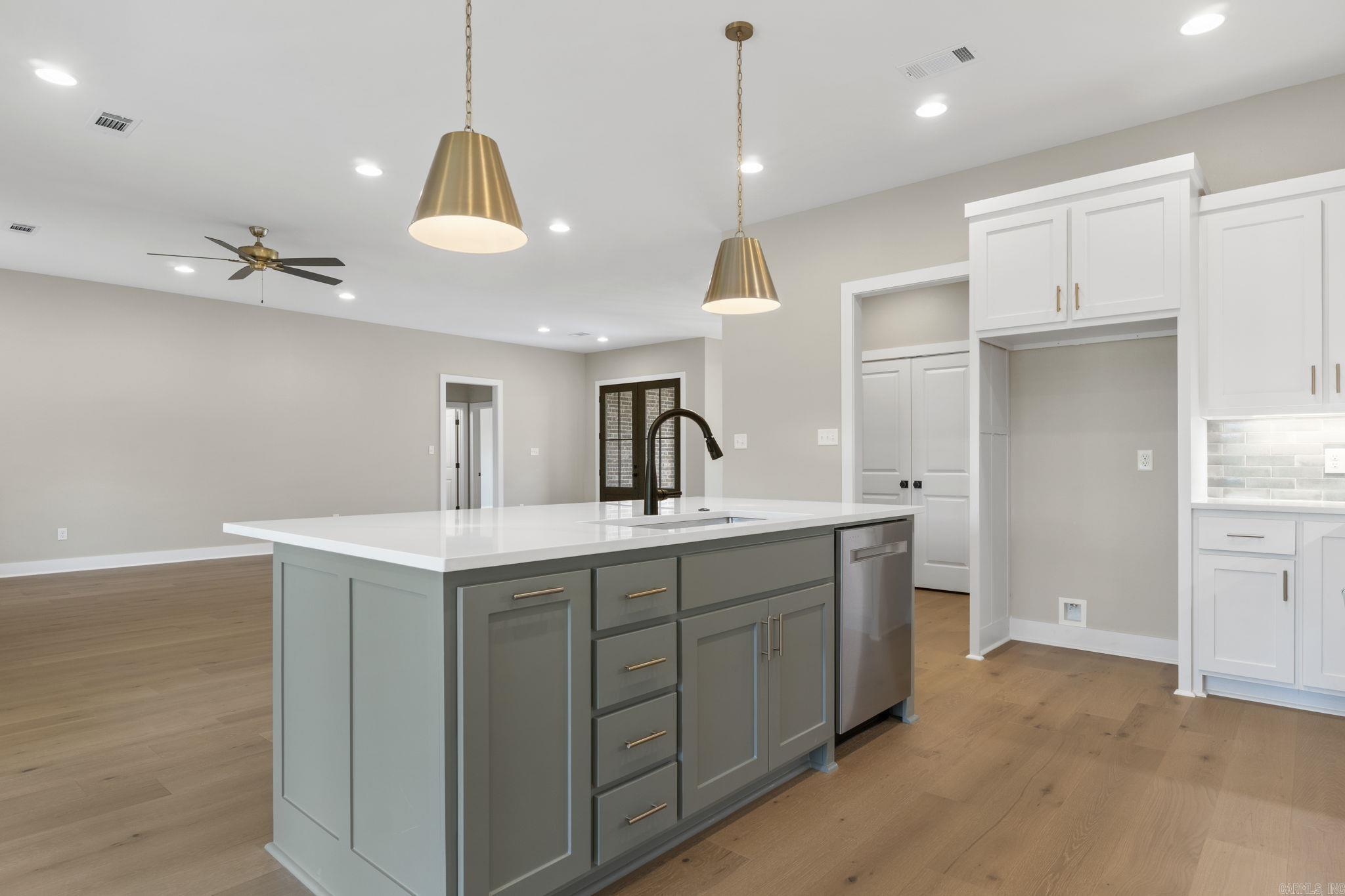 208 Middleton Place  Benton, AR