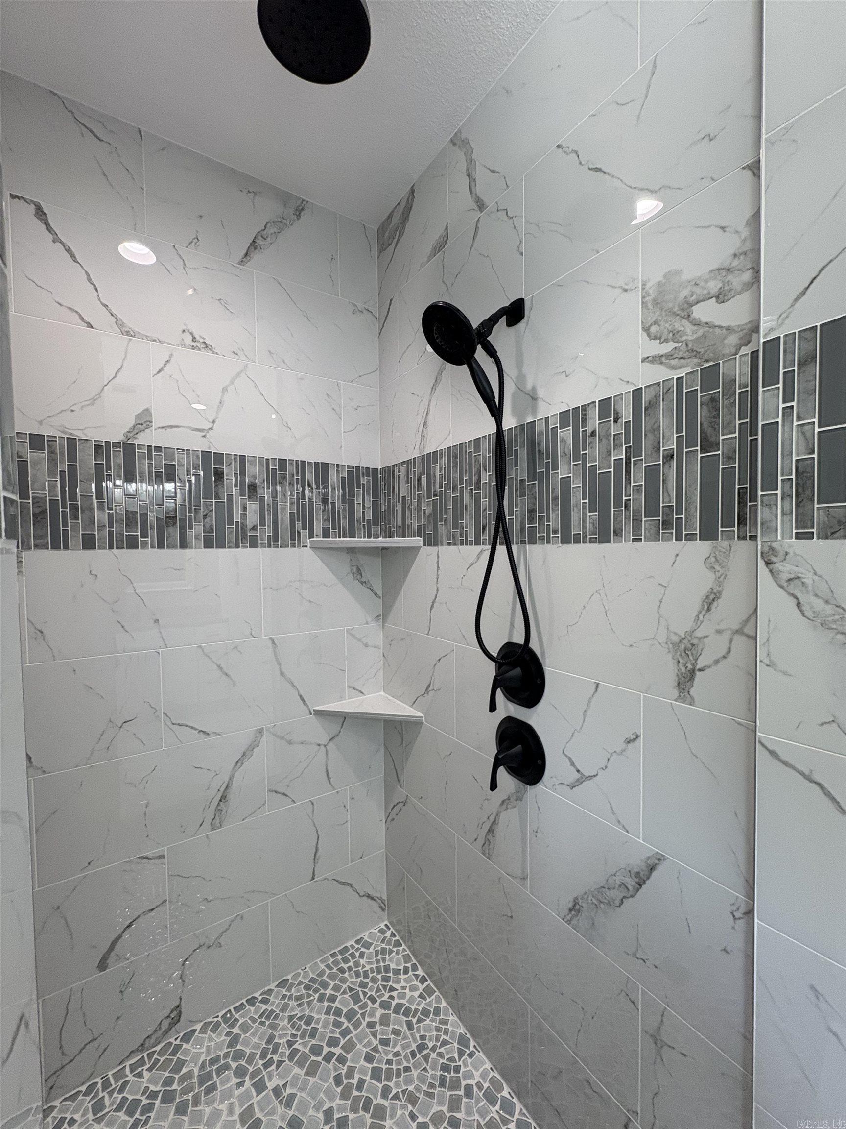 52 ALICANTE Road Hot Springs Village, AR 71909