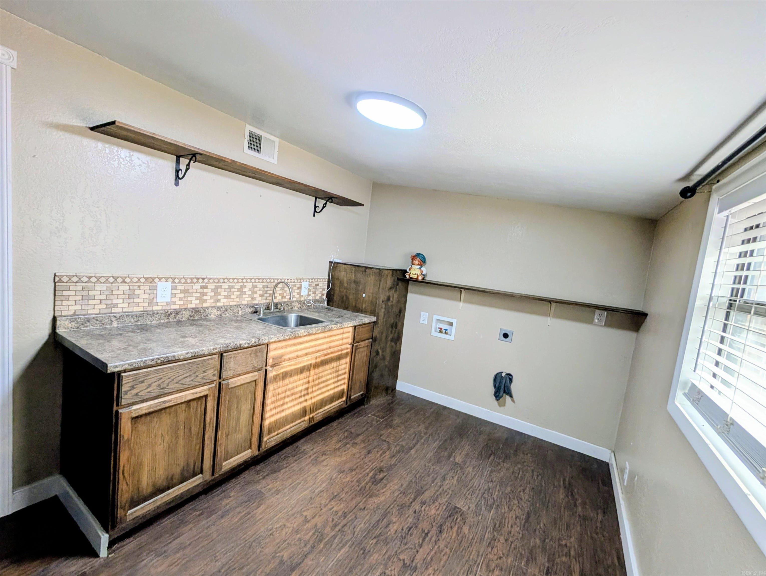 4001 Highway 71 S Mena, AR 71953