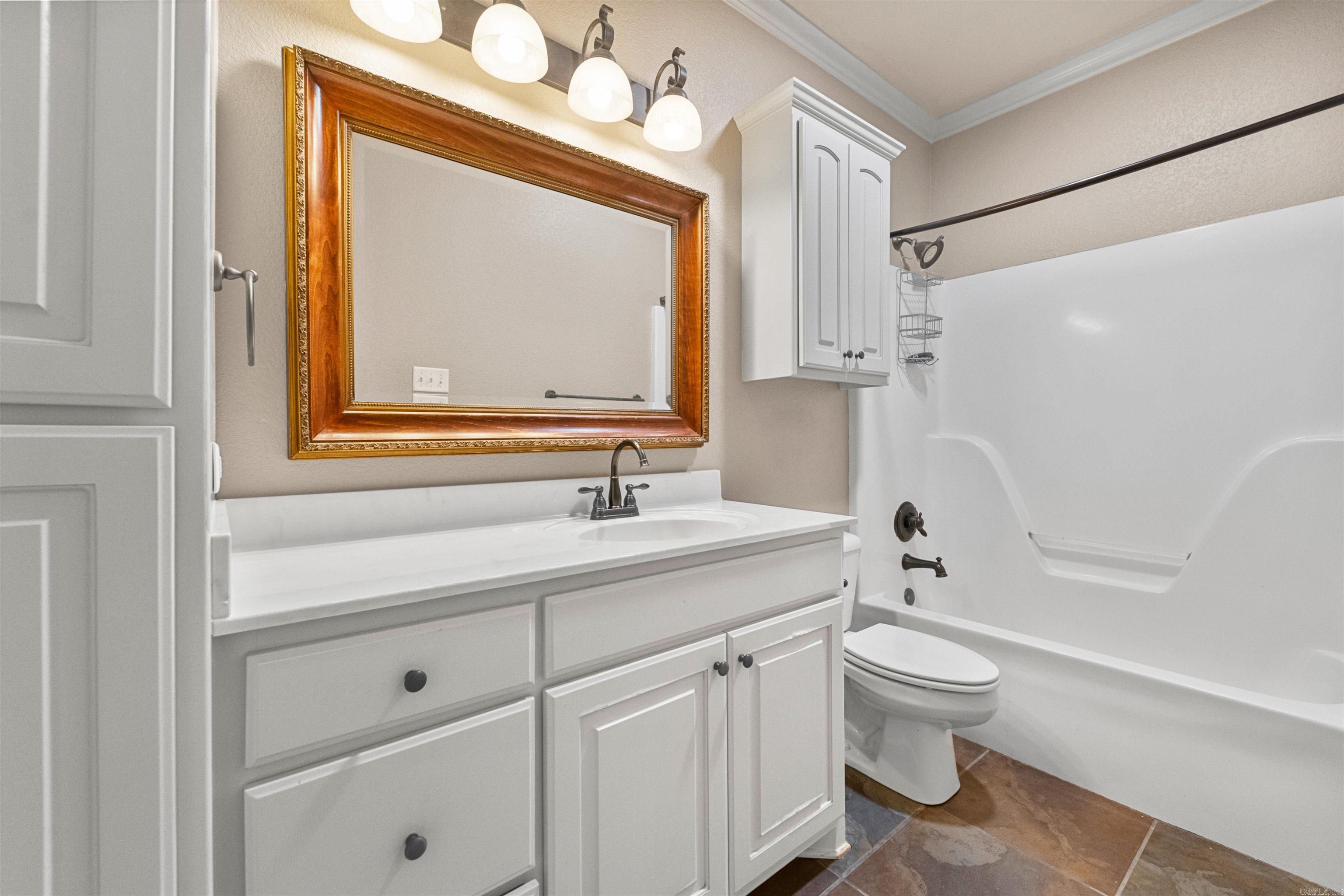 164 Crystal Lake Rd  Austin, AR