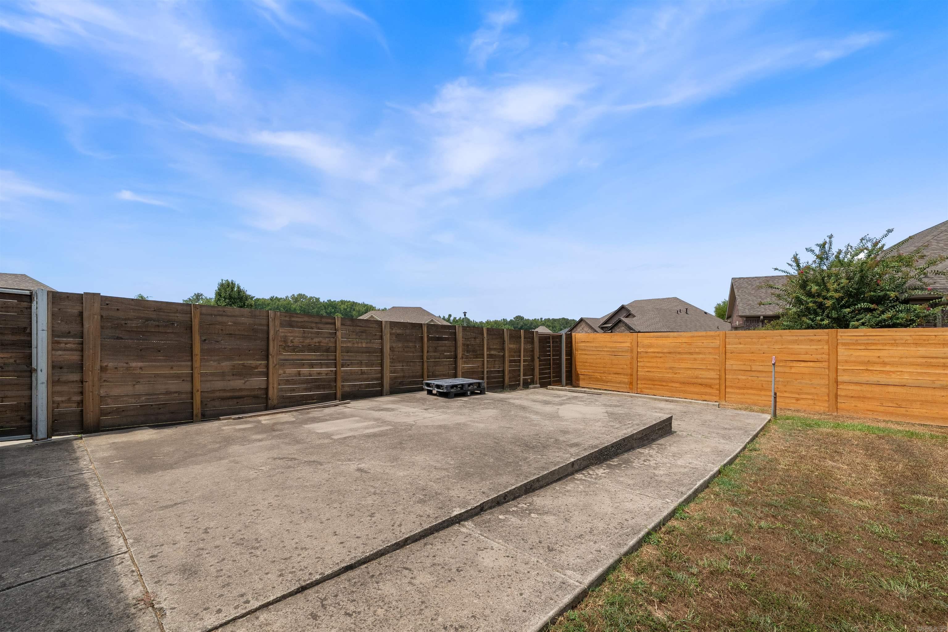 164 Crystal Lake Rd  Austin, AR