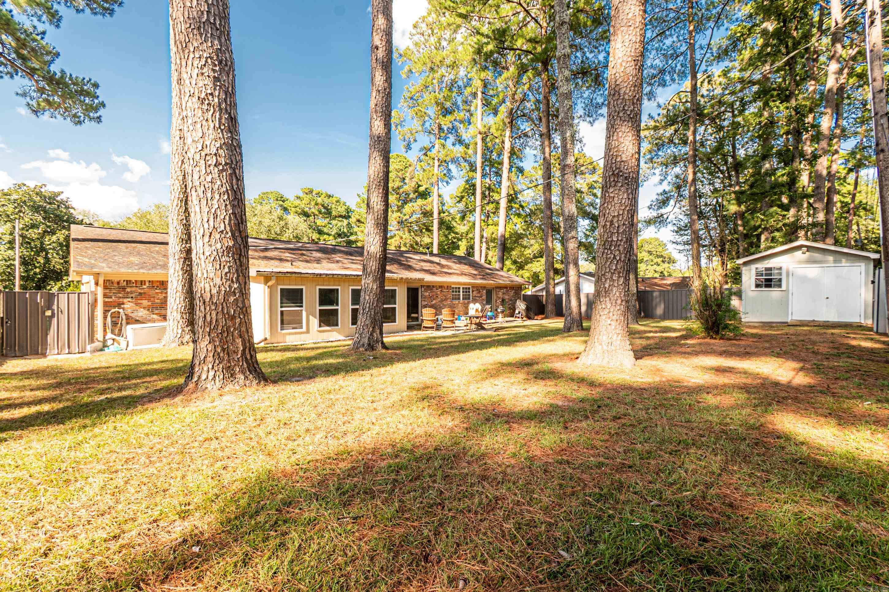 1225 Briarwood Dr El Dorado, AR 71730