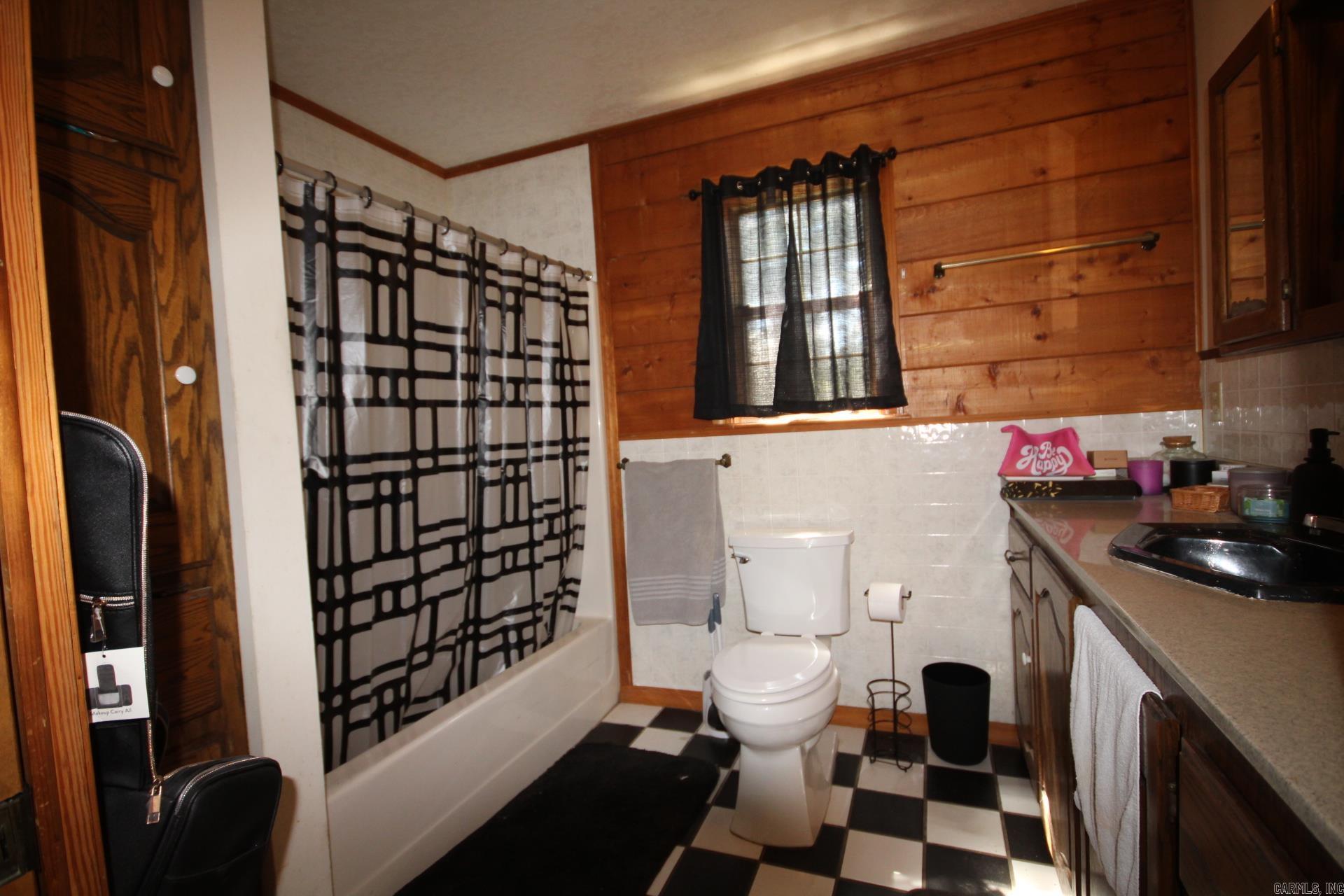 503 Trenton Blvd  Nashville, AR