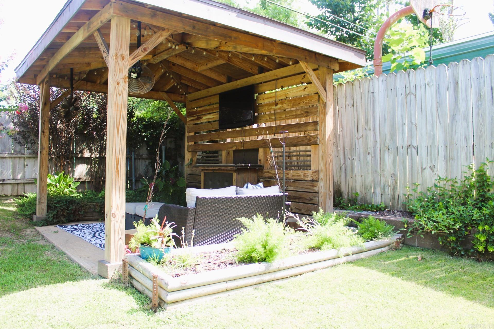 624 Cedar  West Helena, AR