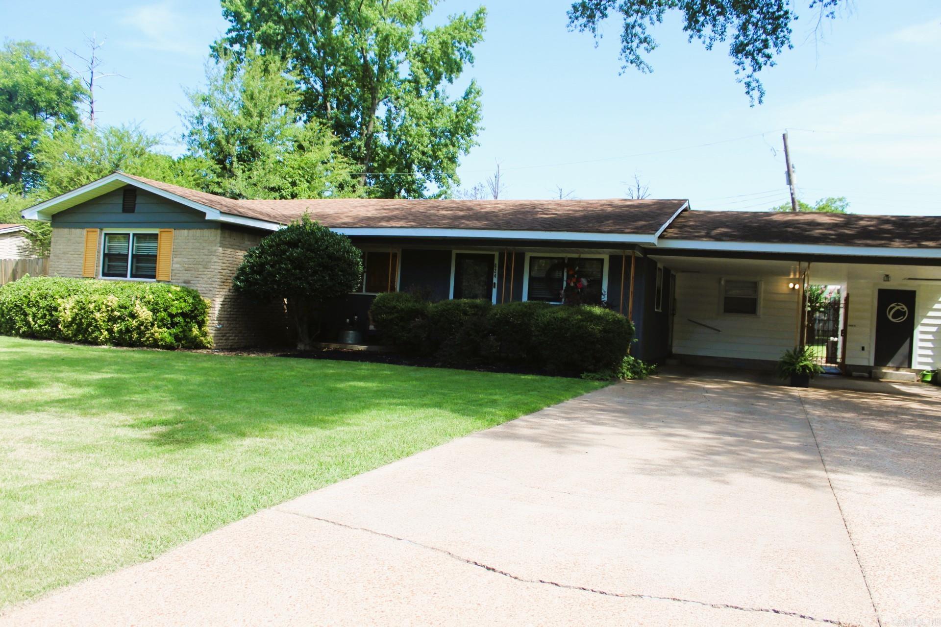 624 Cedar  West Helena, AR