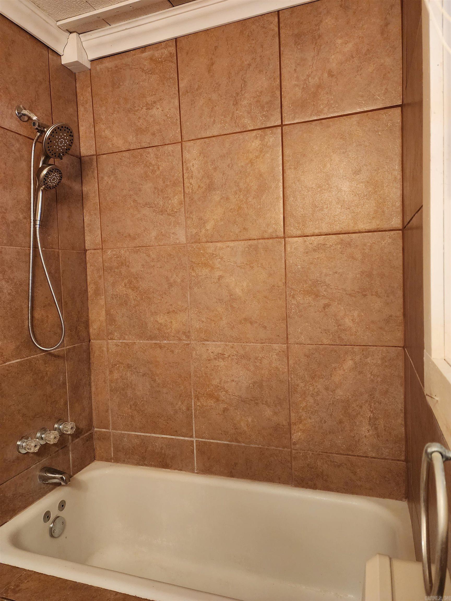 108 Chitwood St  Hot Springs, AR