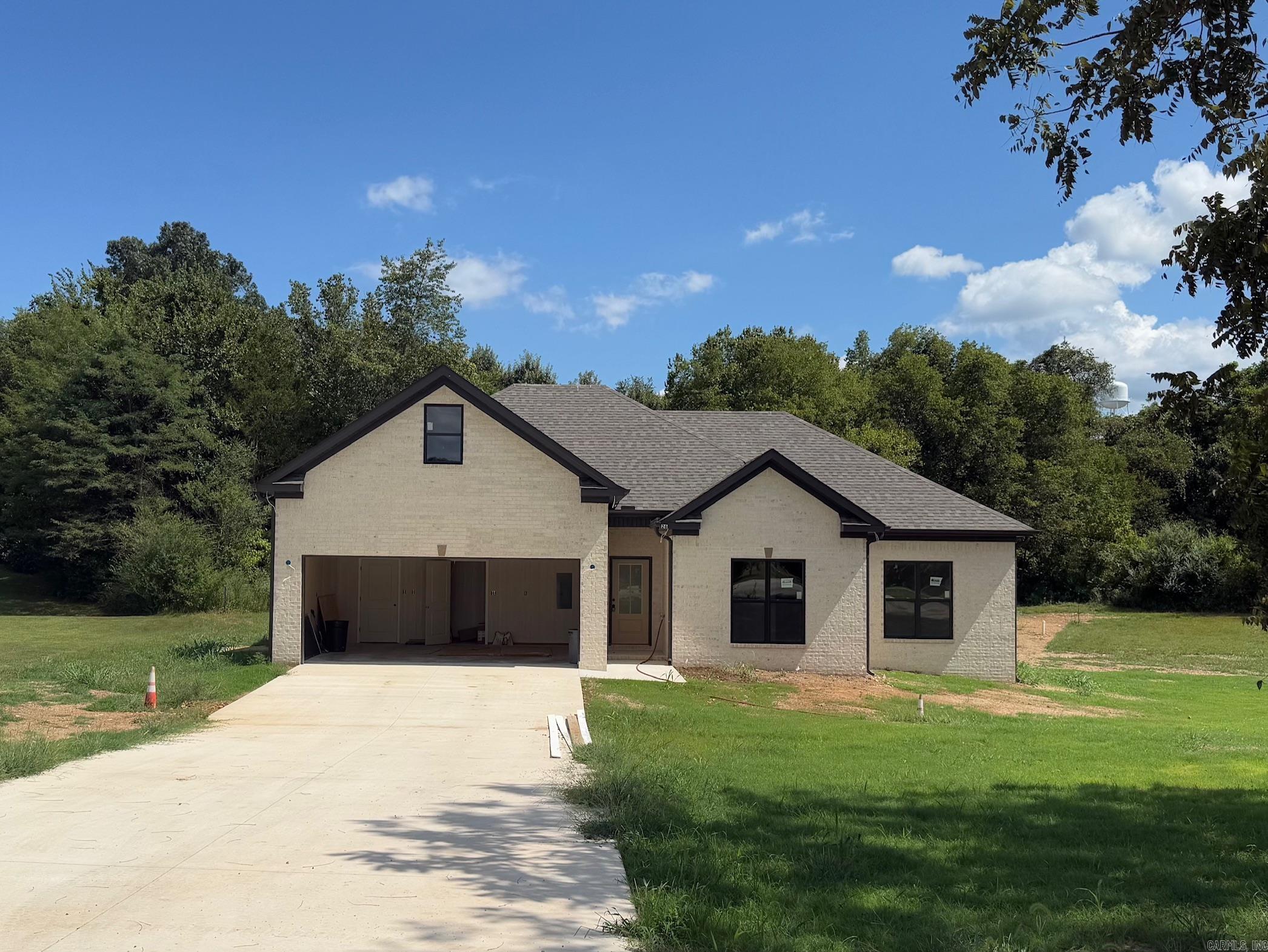 26 Sisney Drive Ash Flat, AR 72513