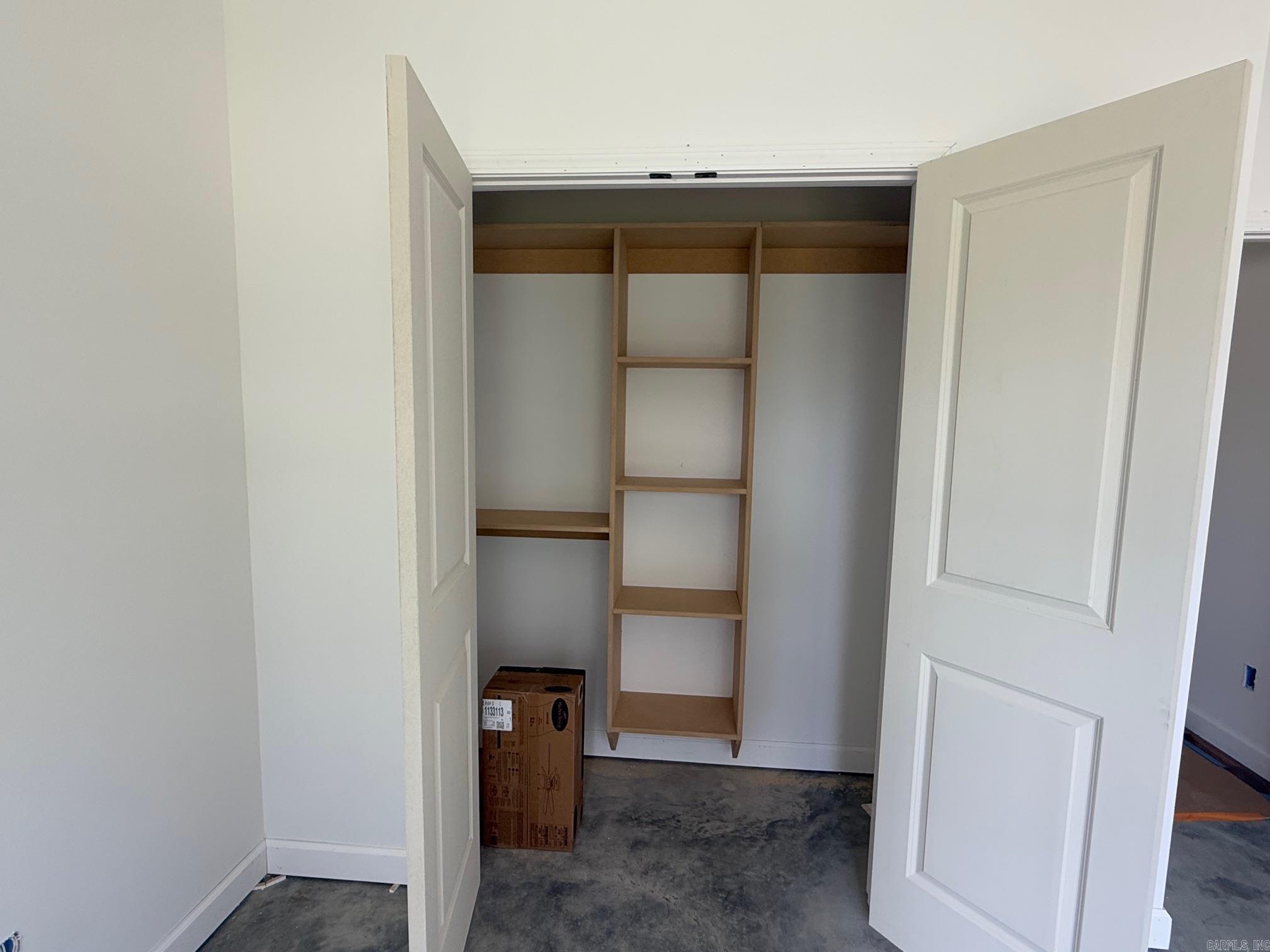 26 Sisney Drive Ash Flat, AR 72513