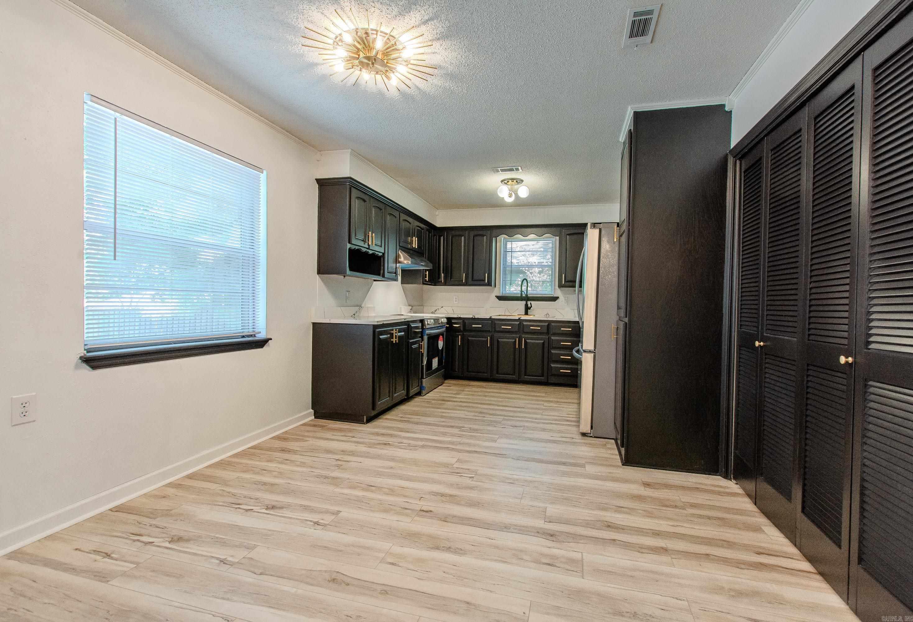 11808 Saint Charles Blvd Little Rock, AR 72211