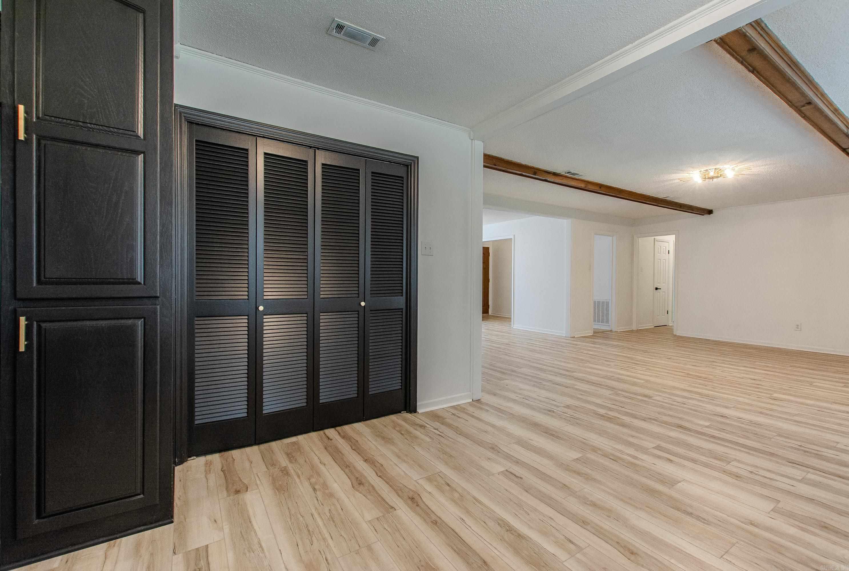 11808 Saint Charles Blvd Little Rock, AR 72211