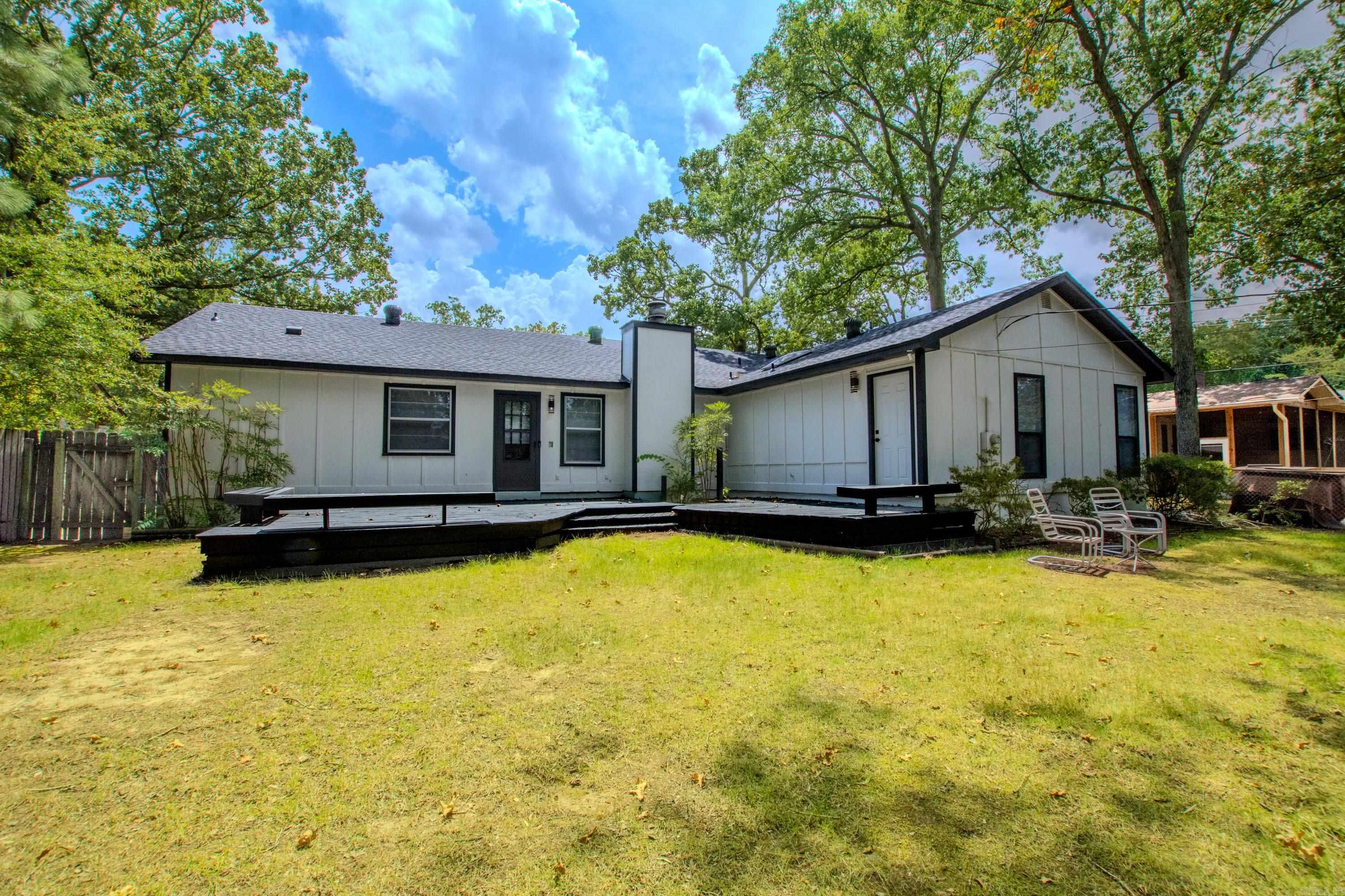 11808 Saint Charles Blvd Little Rock, AR 72211