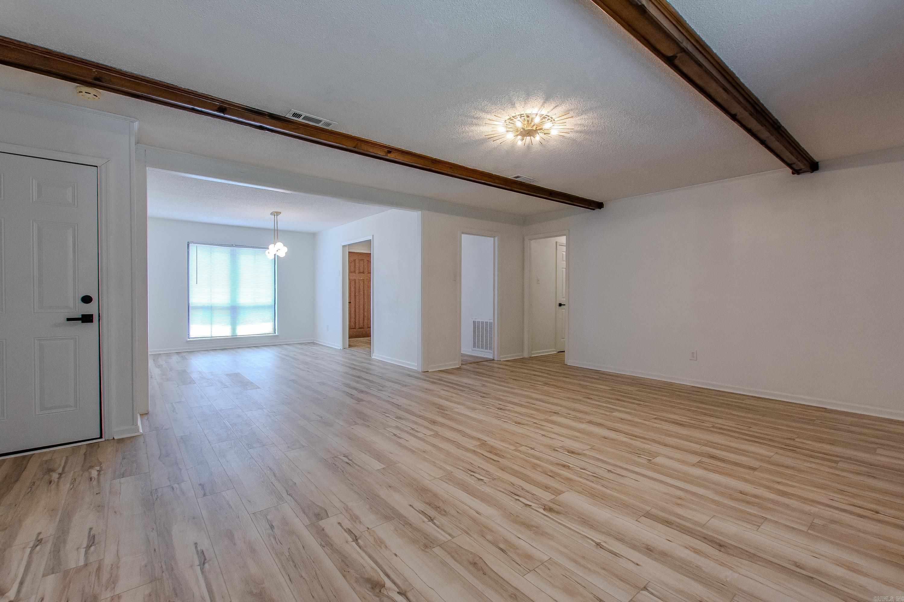 11808 Saint Charles Blvd Little Rock, AR 72211