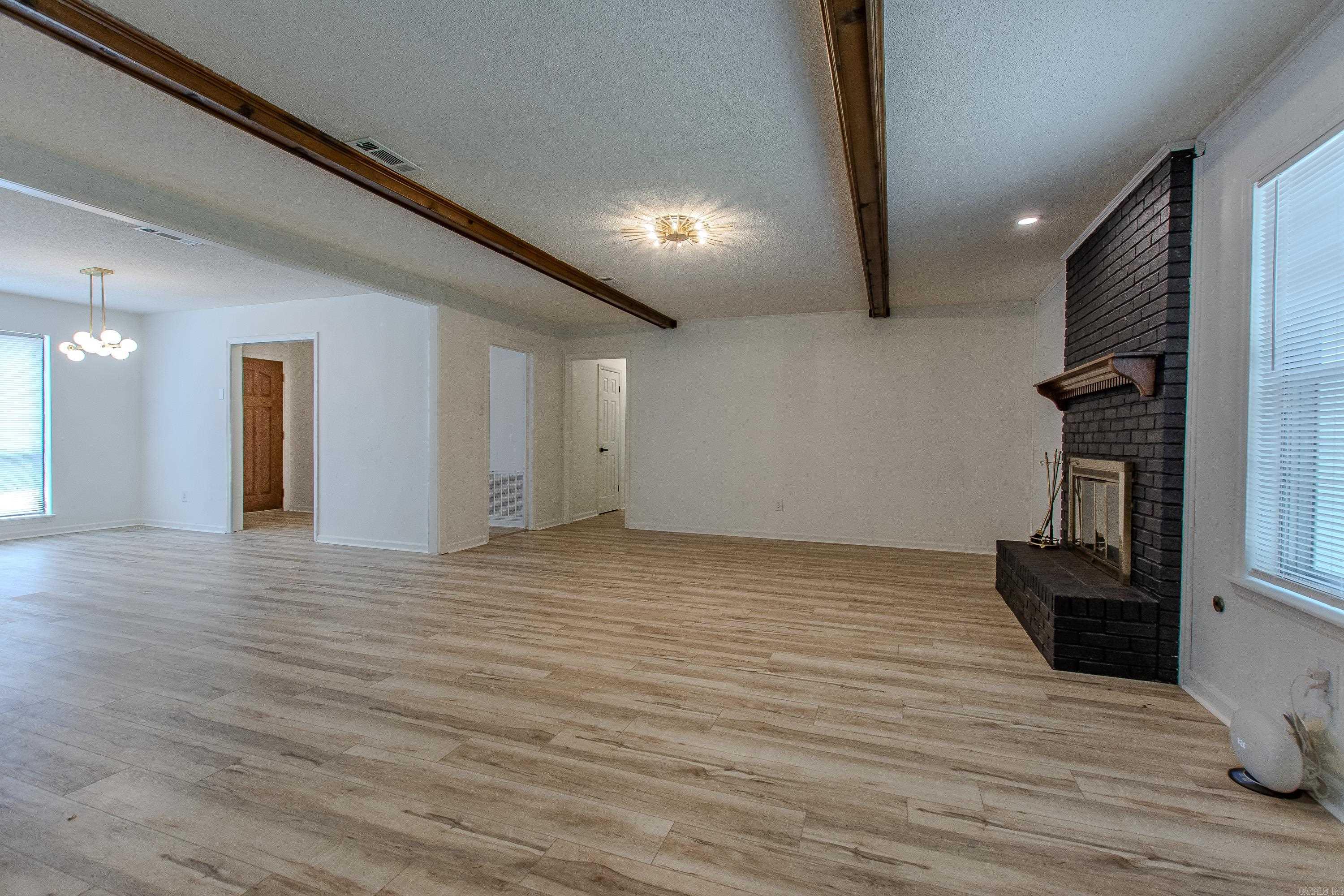 11808 Saint Charles Blvd Little Rock, AR 72211