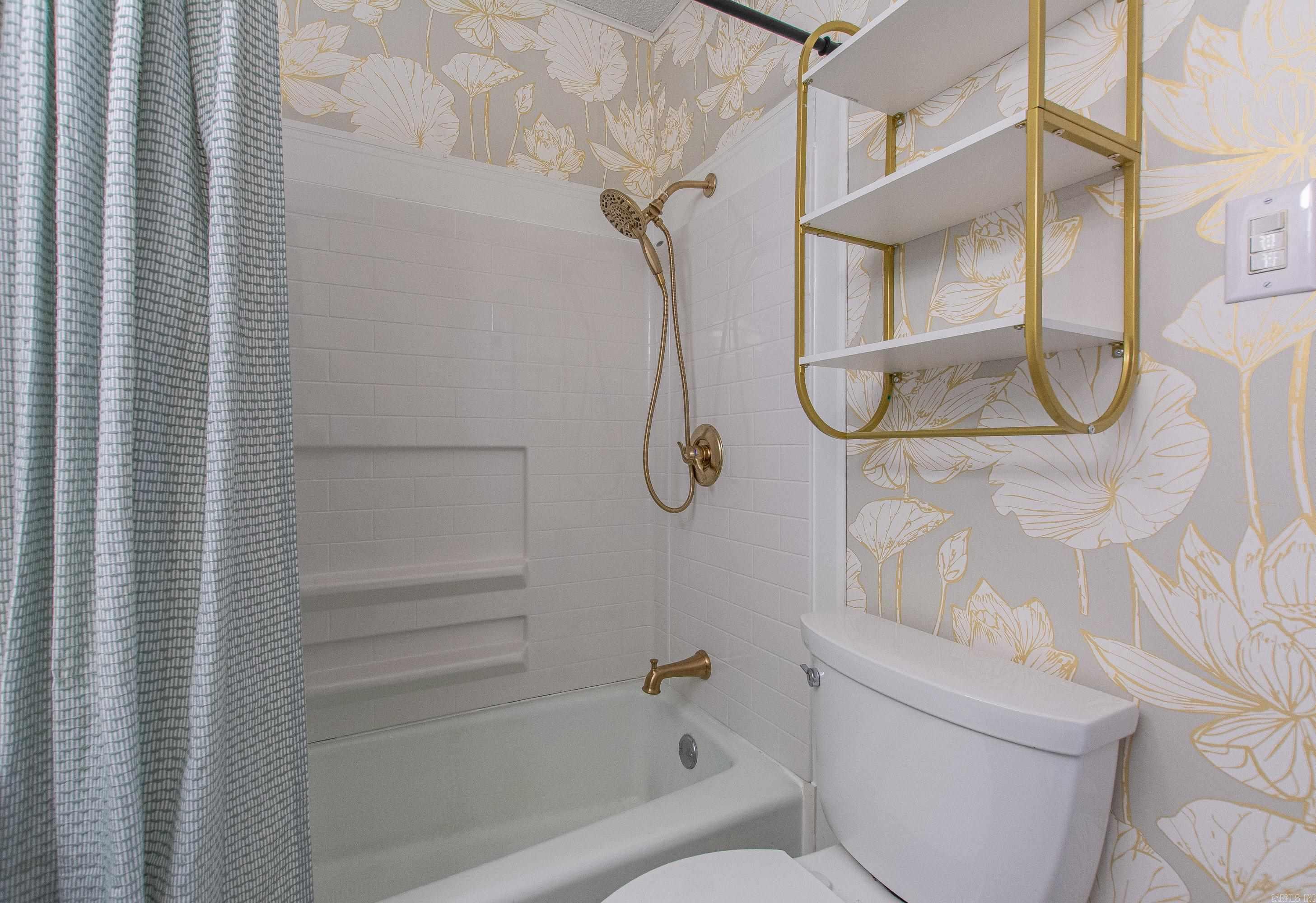 11808 Saint Charles Blvd Little Rock, AR 72211