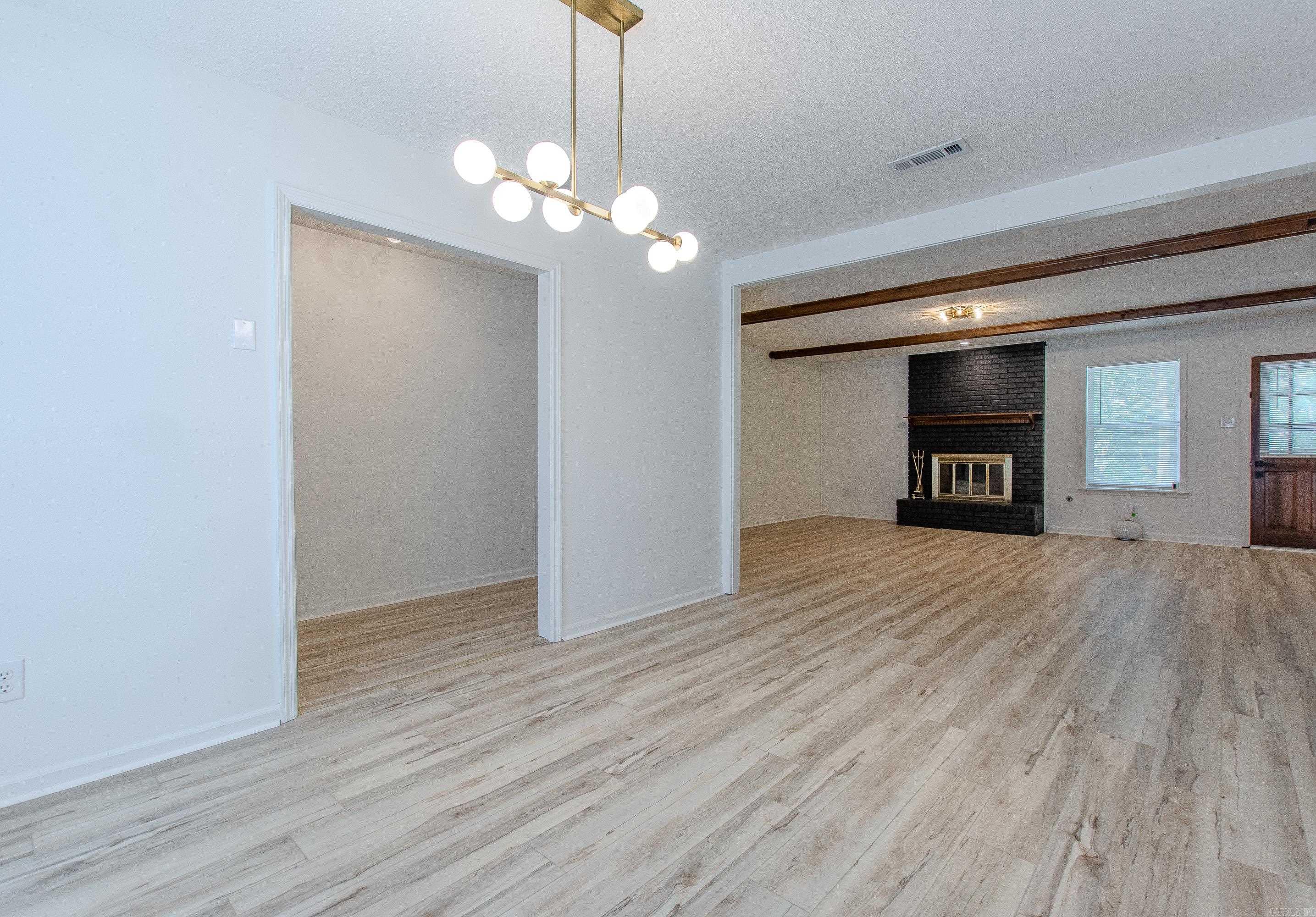 11808 Saint Charles Blvd Little Rock, AR 72211