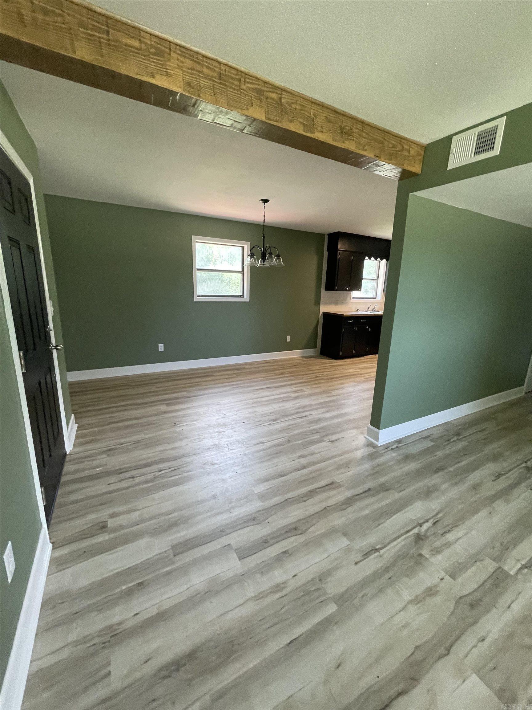 617 N 35th Ozark, AR 72949