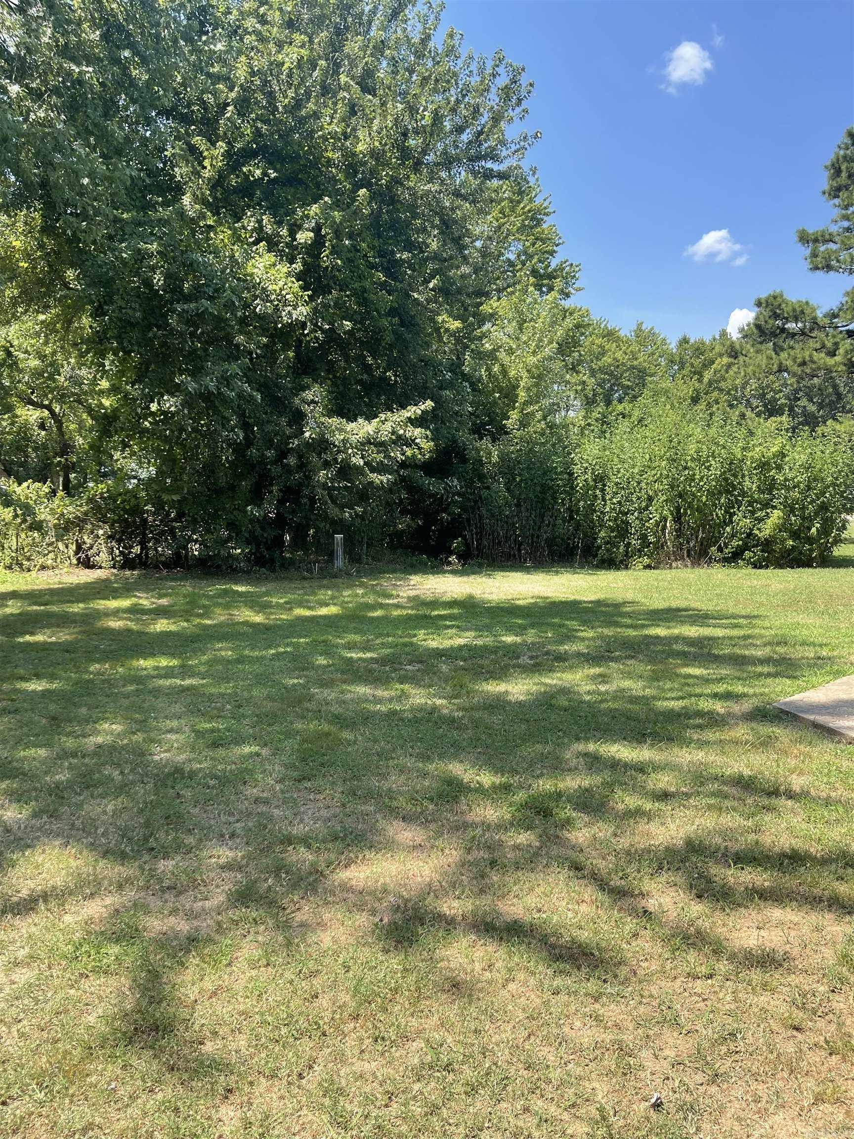 617 N 35th Ozark, AR 72949