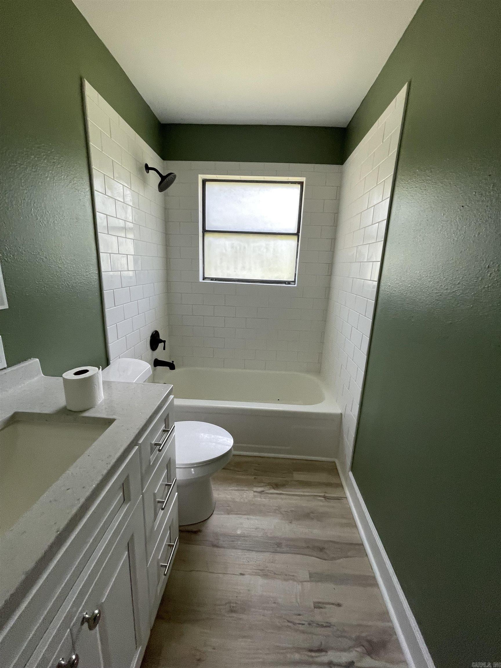 617 N 35th Ozark, AR 72949