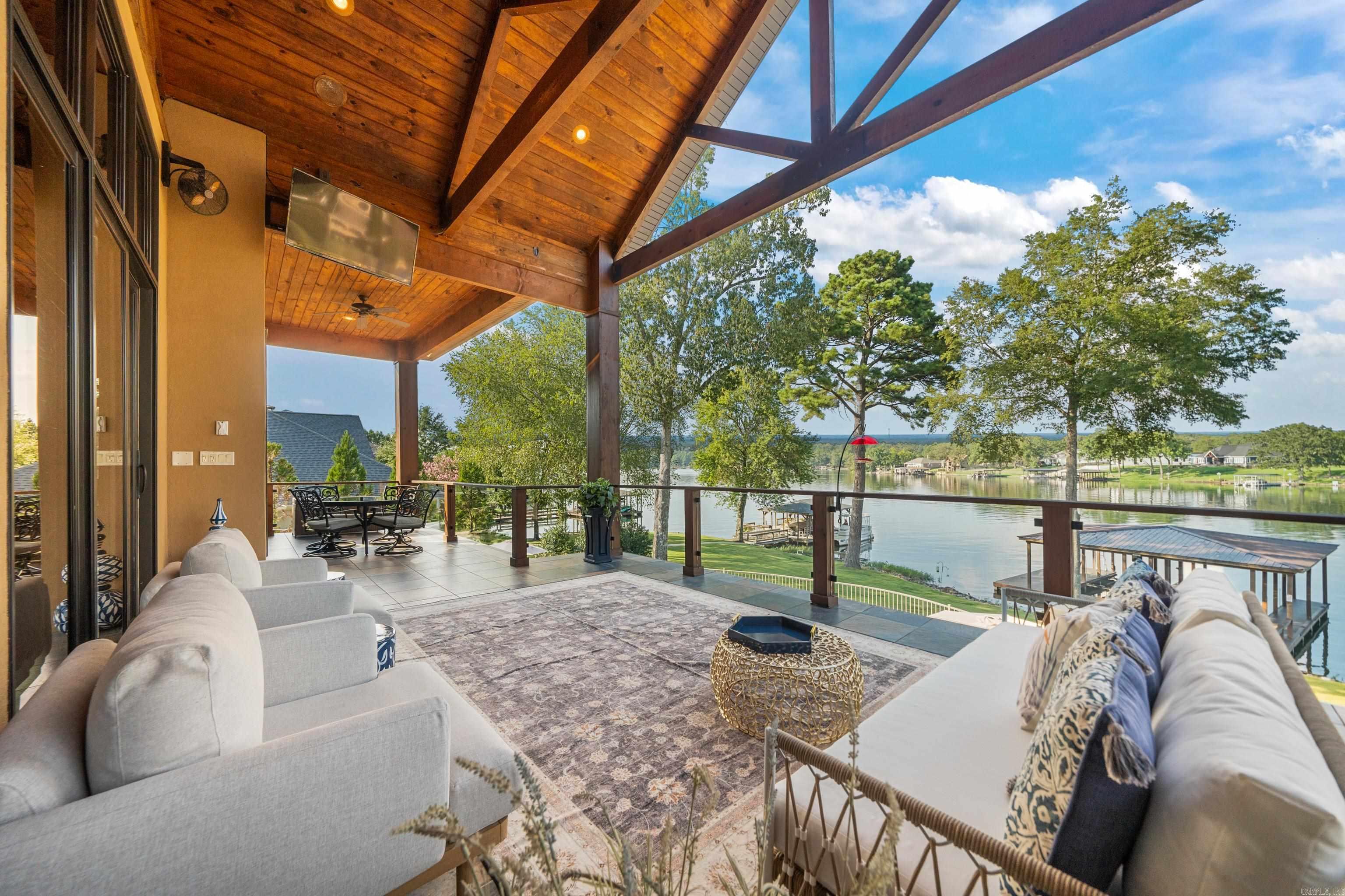 225 Water Oak  Hot Springs, AR