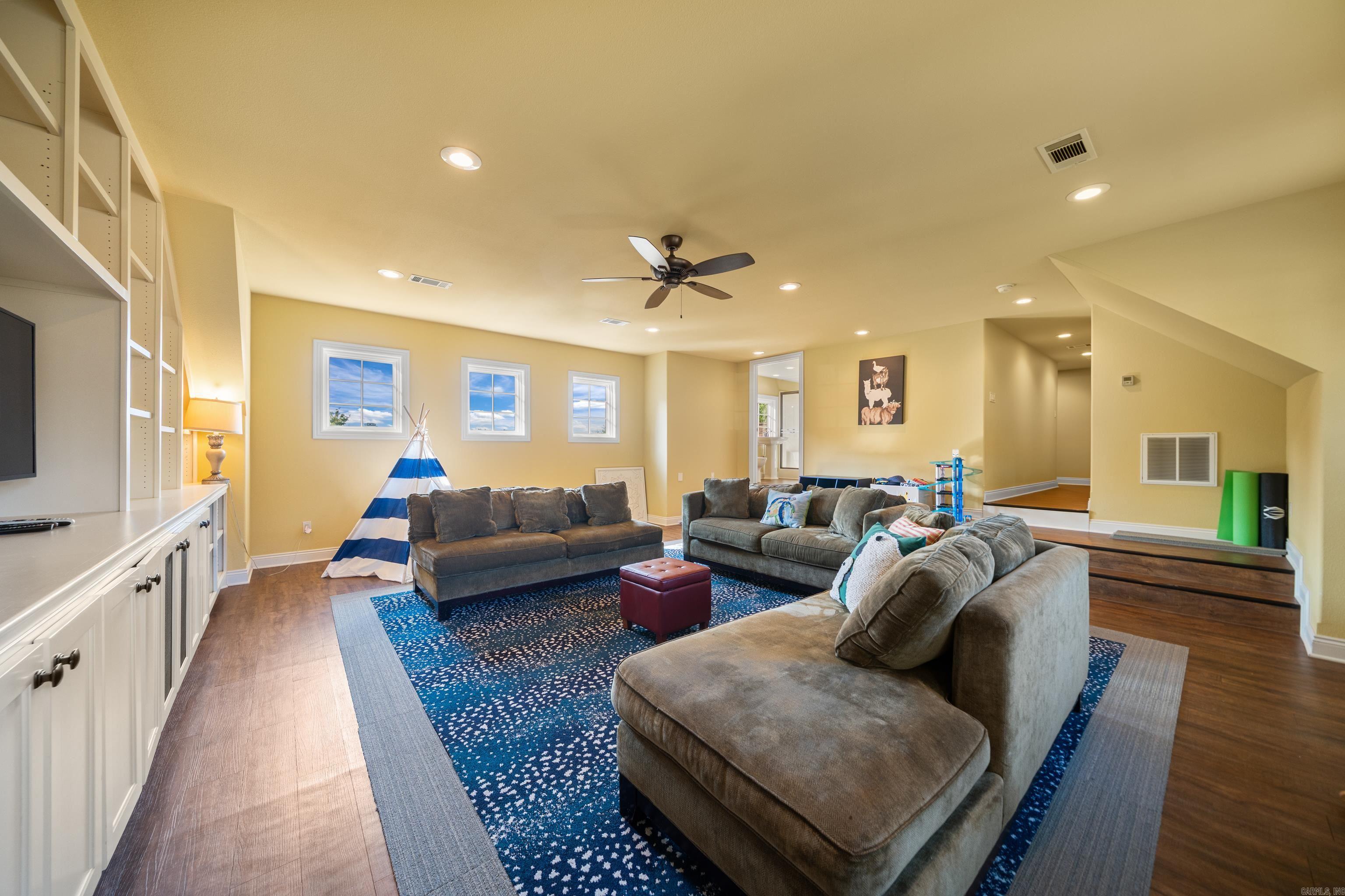 225 Water Oak  Hot Springs, AR