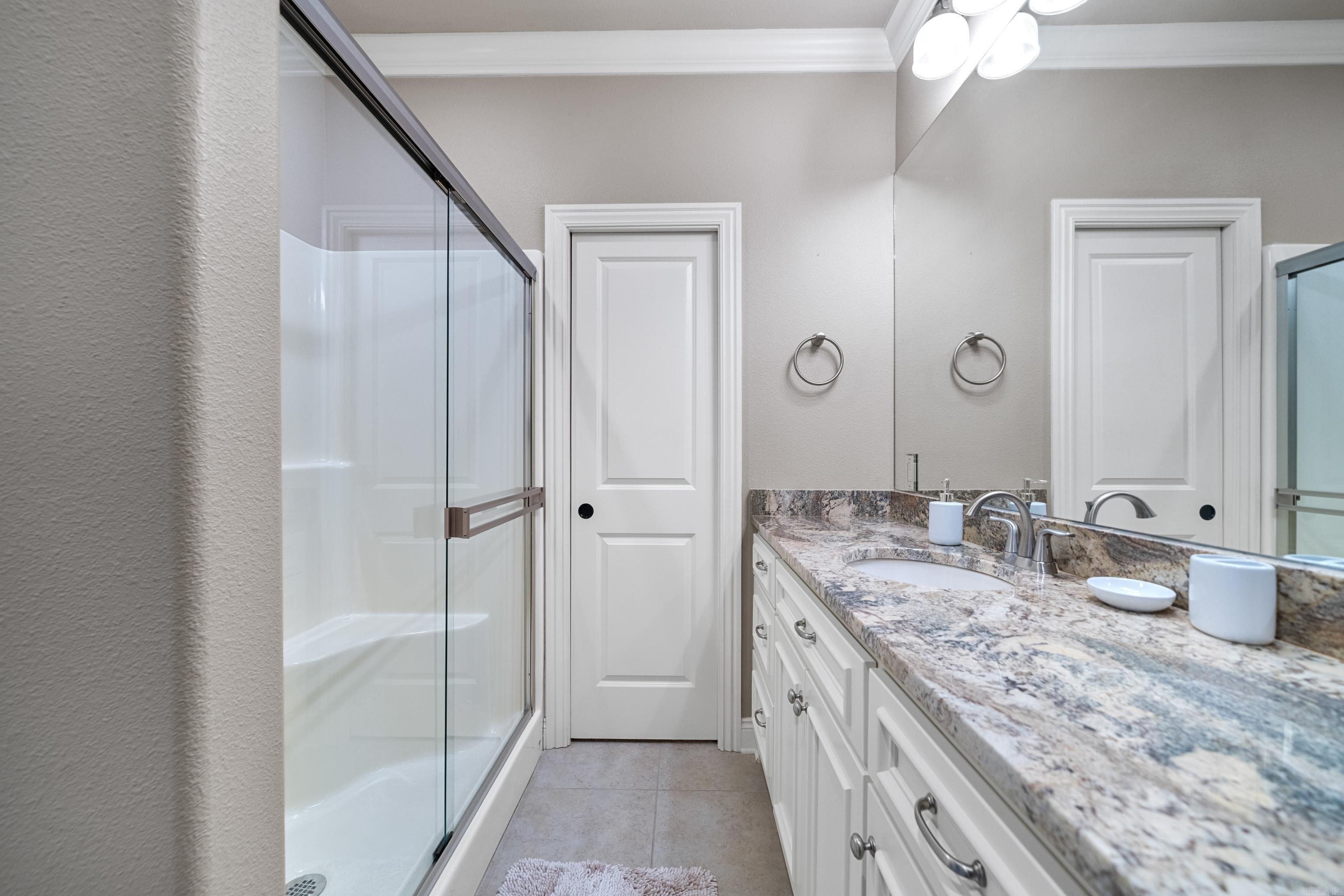 225 Water Oak  Hot Springs, AR