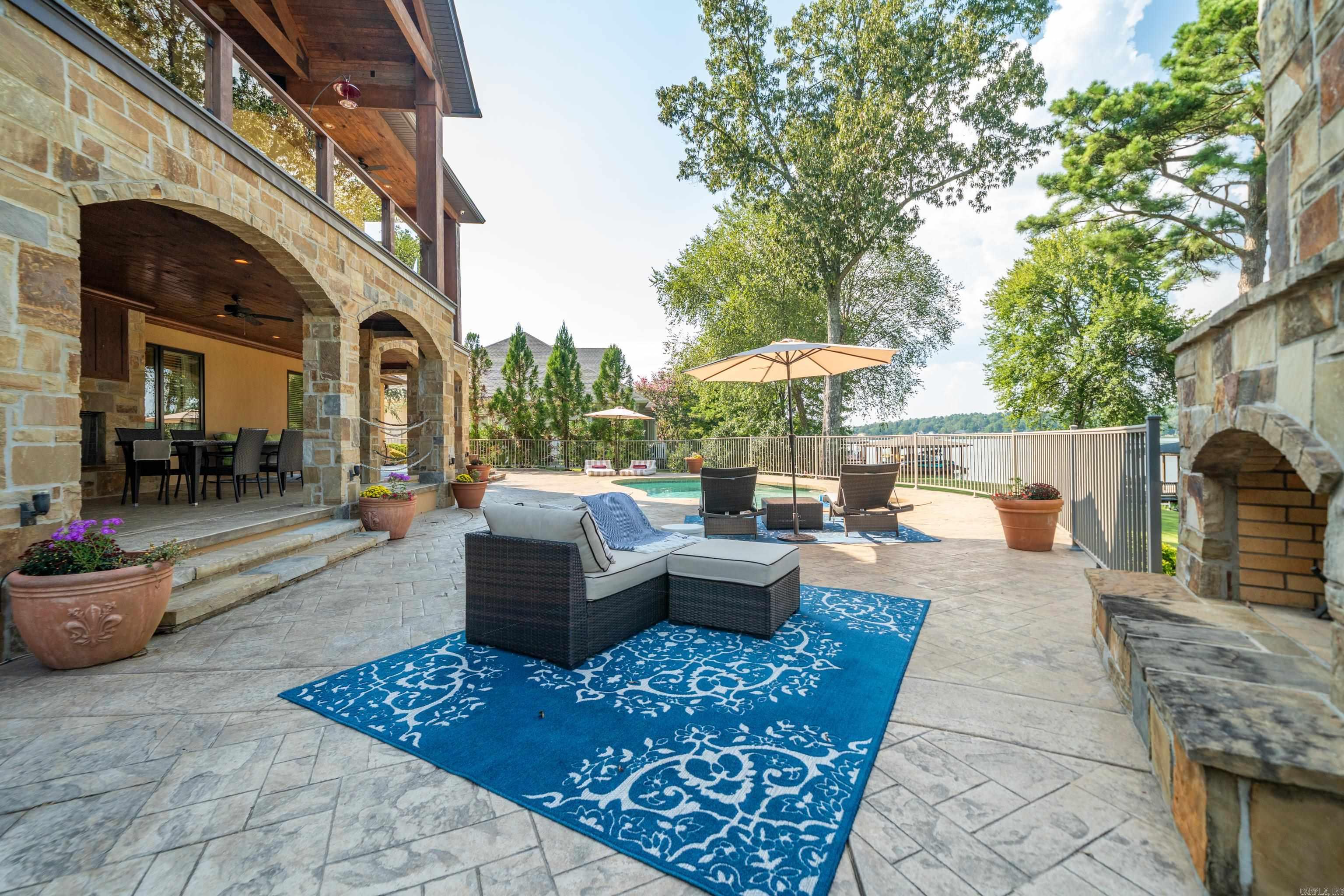 225 Water Oak  Hot Springs, AR