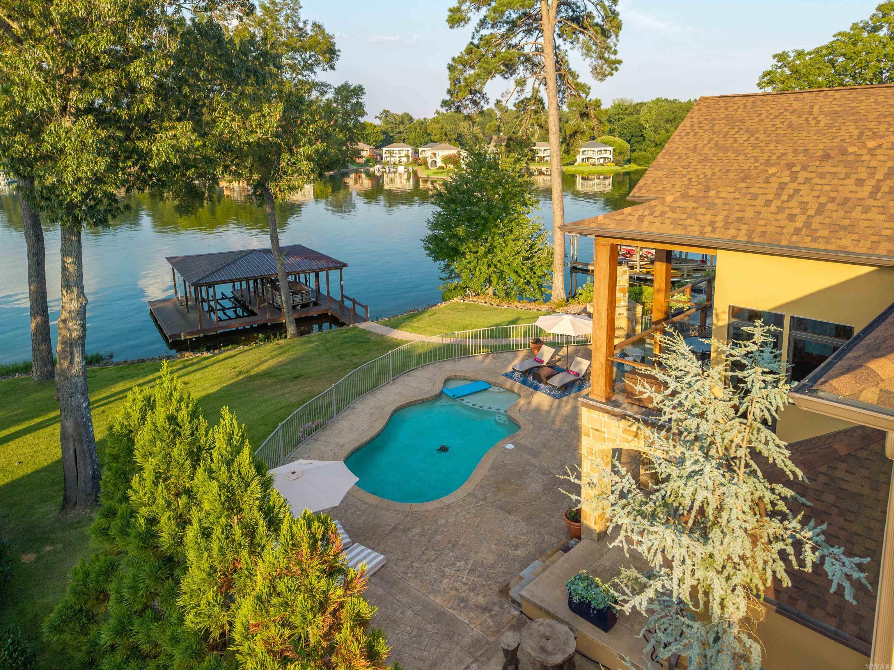 225 Water Oak  Hot Springs, AR