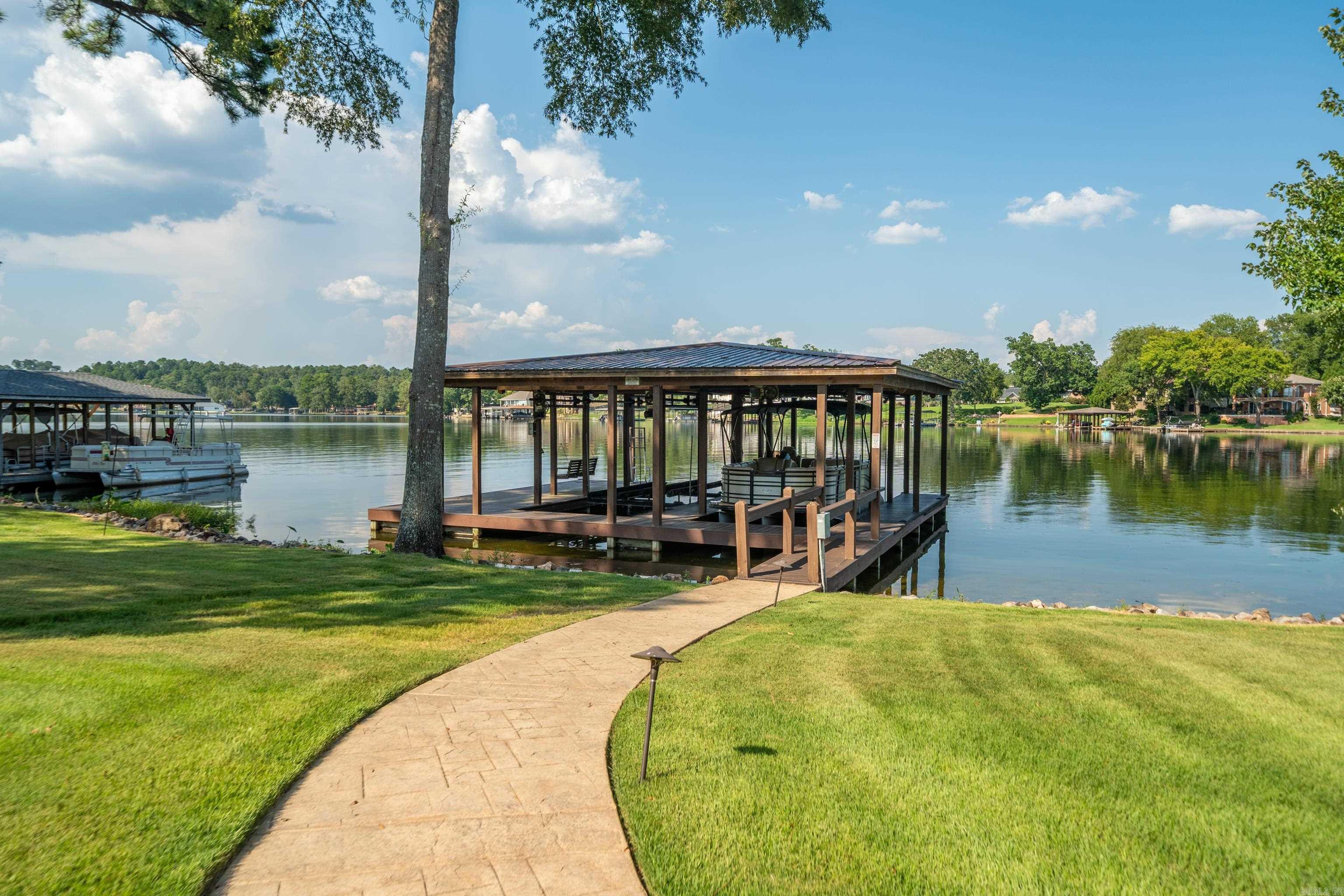 225 Water Oak  Hot Springs, AR