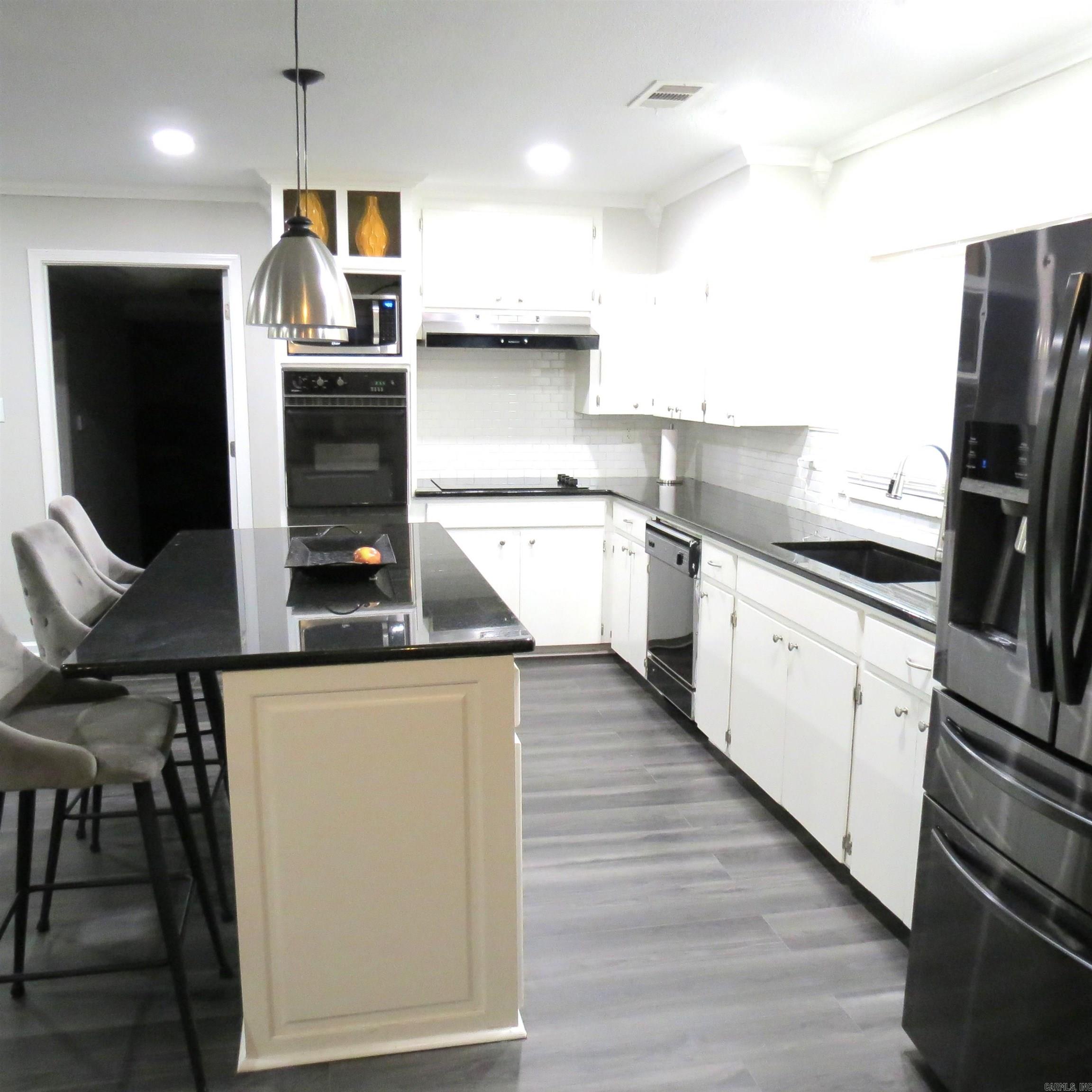 8227 Sulphur Springs Road Pine Bluff, AR 71603