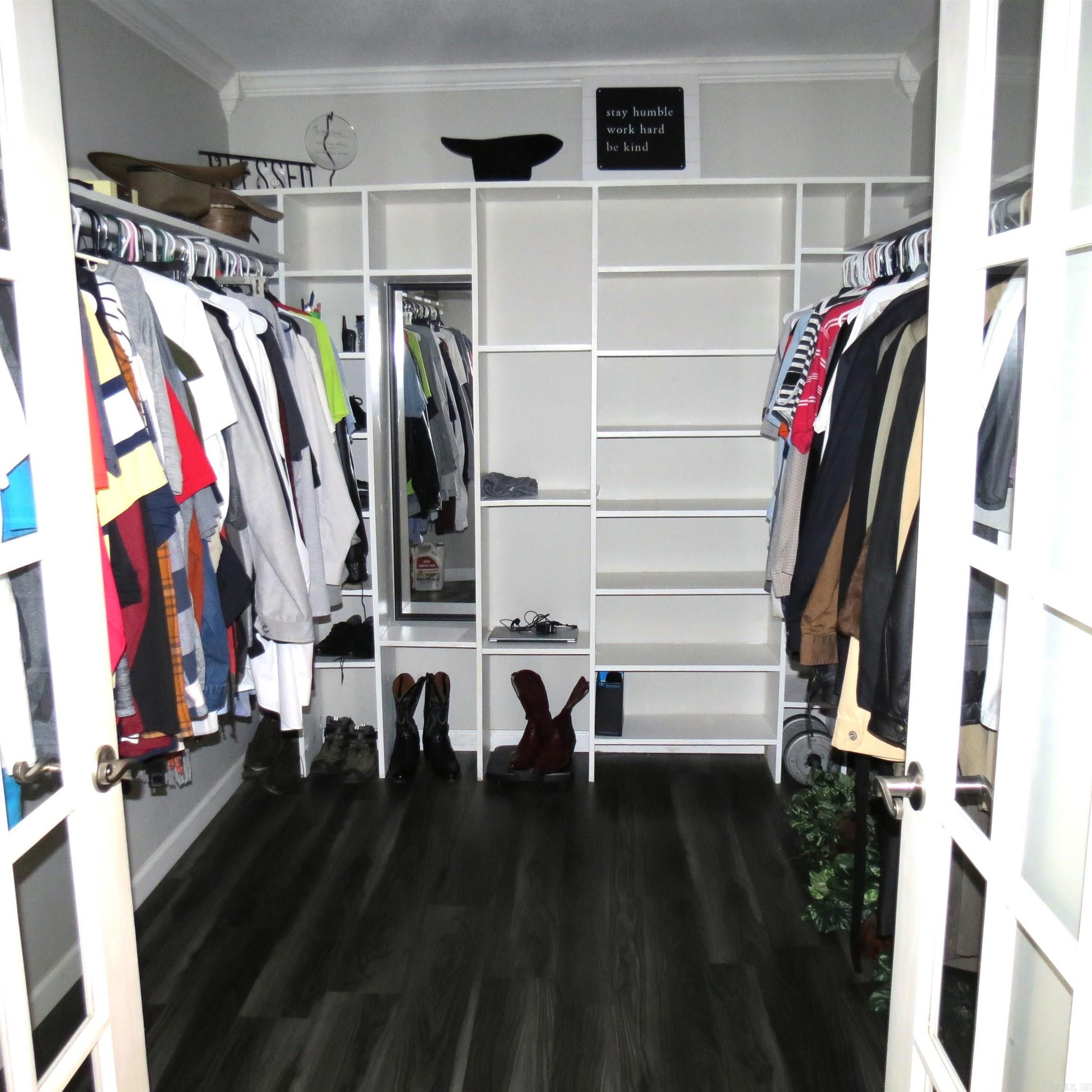 8227 Sulphur Springs Road Pine Bluff, AR 71603