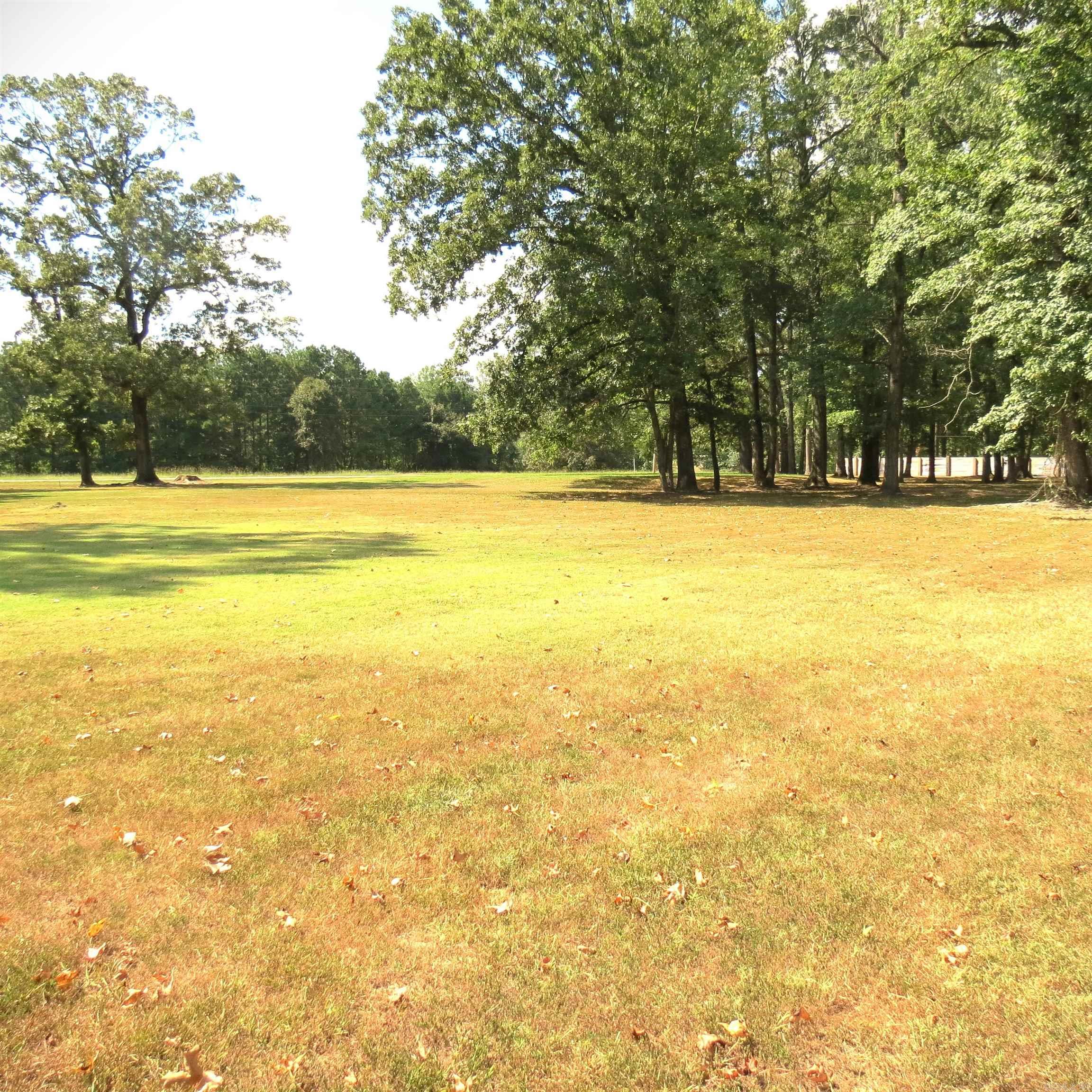 8227 Sulphur Springs Road Pine Bluff, AR 71603