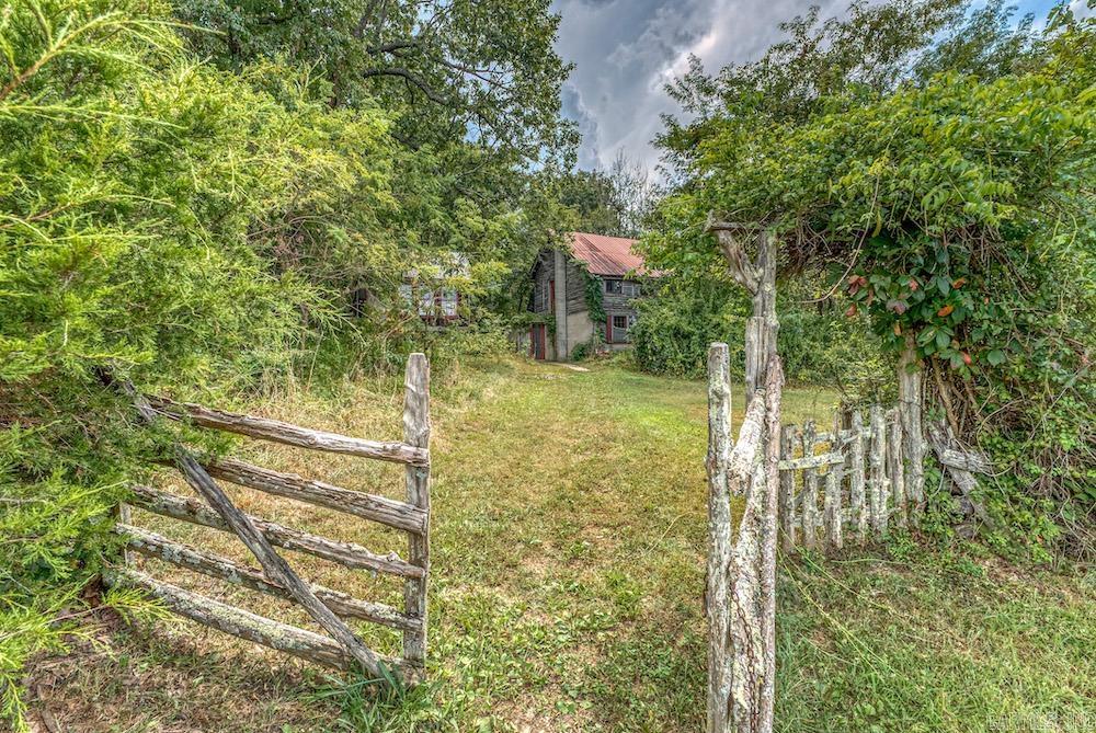 396 August Farm  Leslie, AR