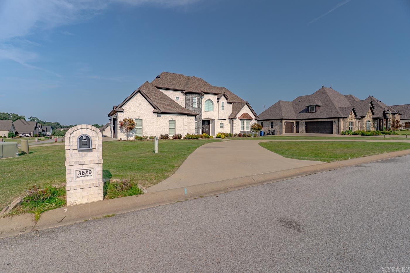 3529 Farmington  Jonesboro, AR