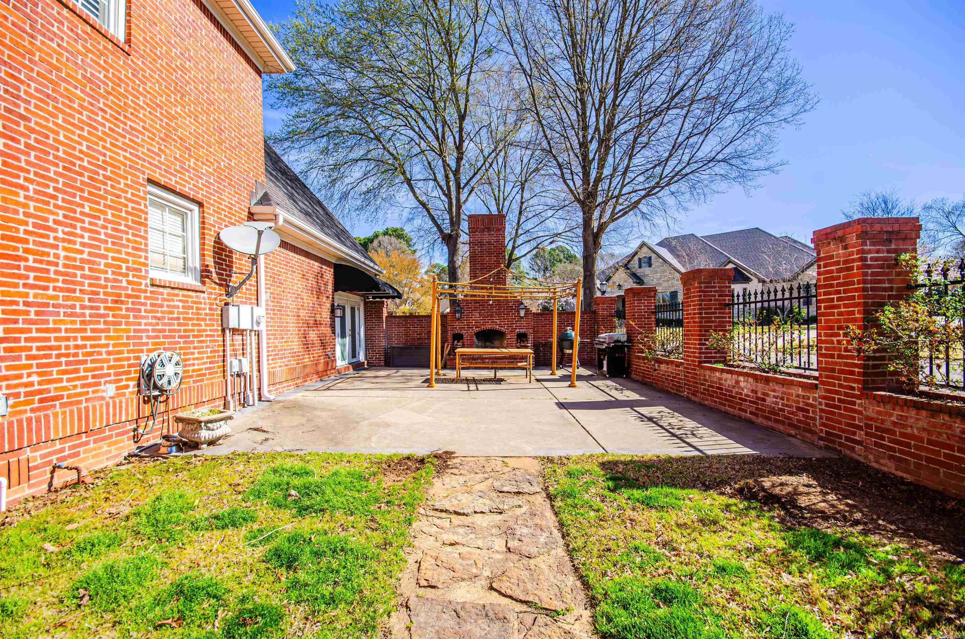 2585 Adamsbrooke Drive Conway, AR 72034