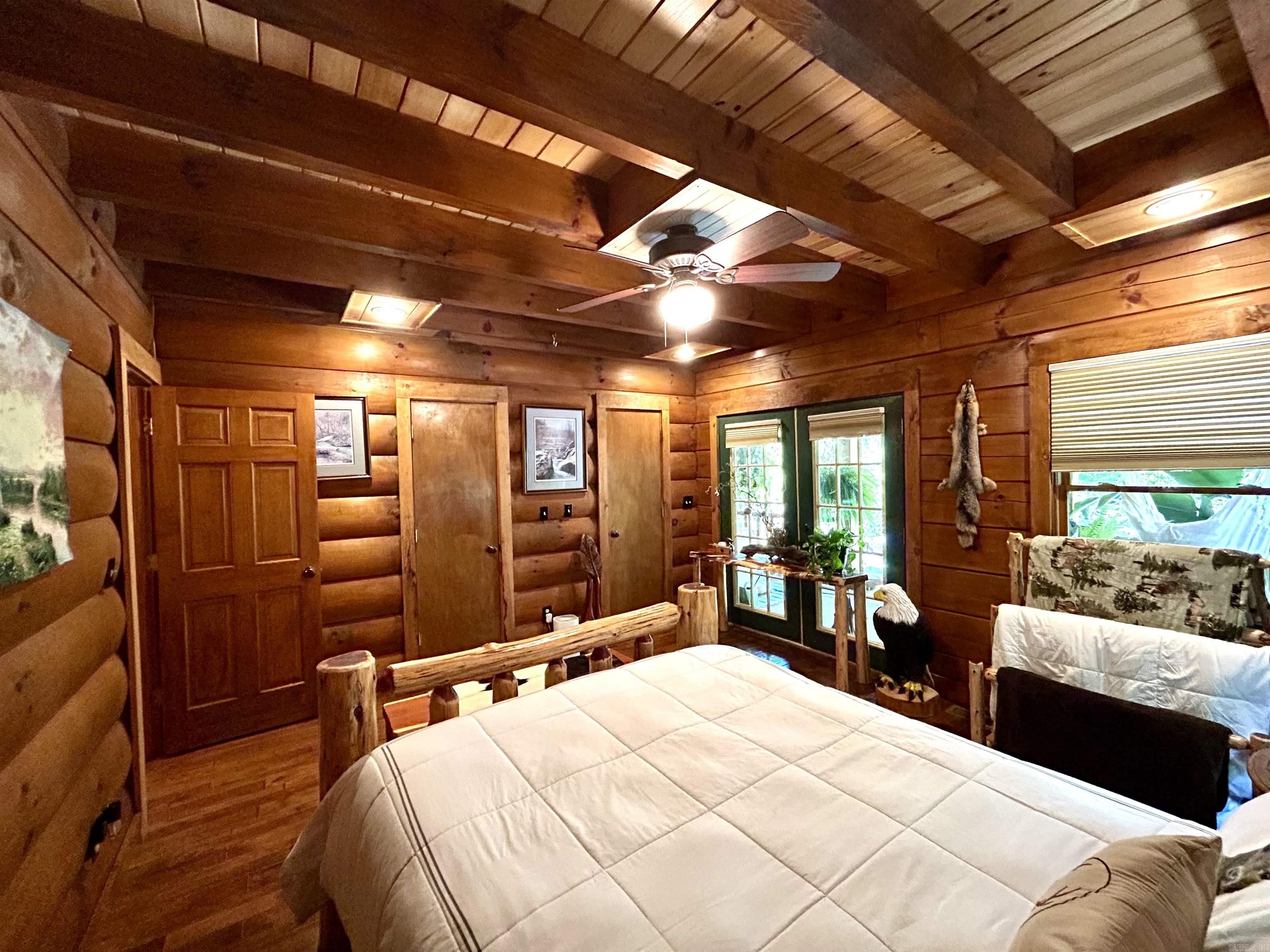 540 Lick Fork Dr Mountain View, AR 72560