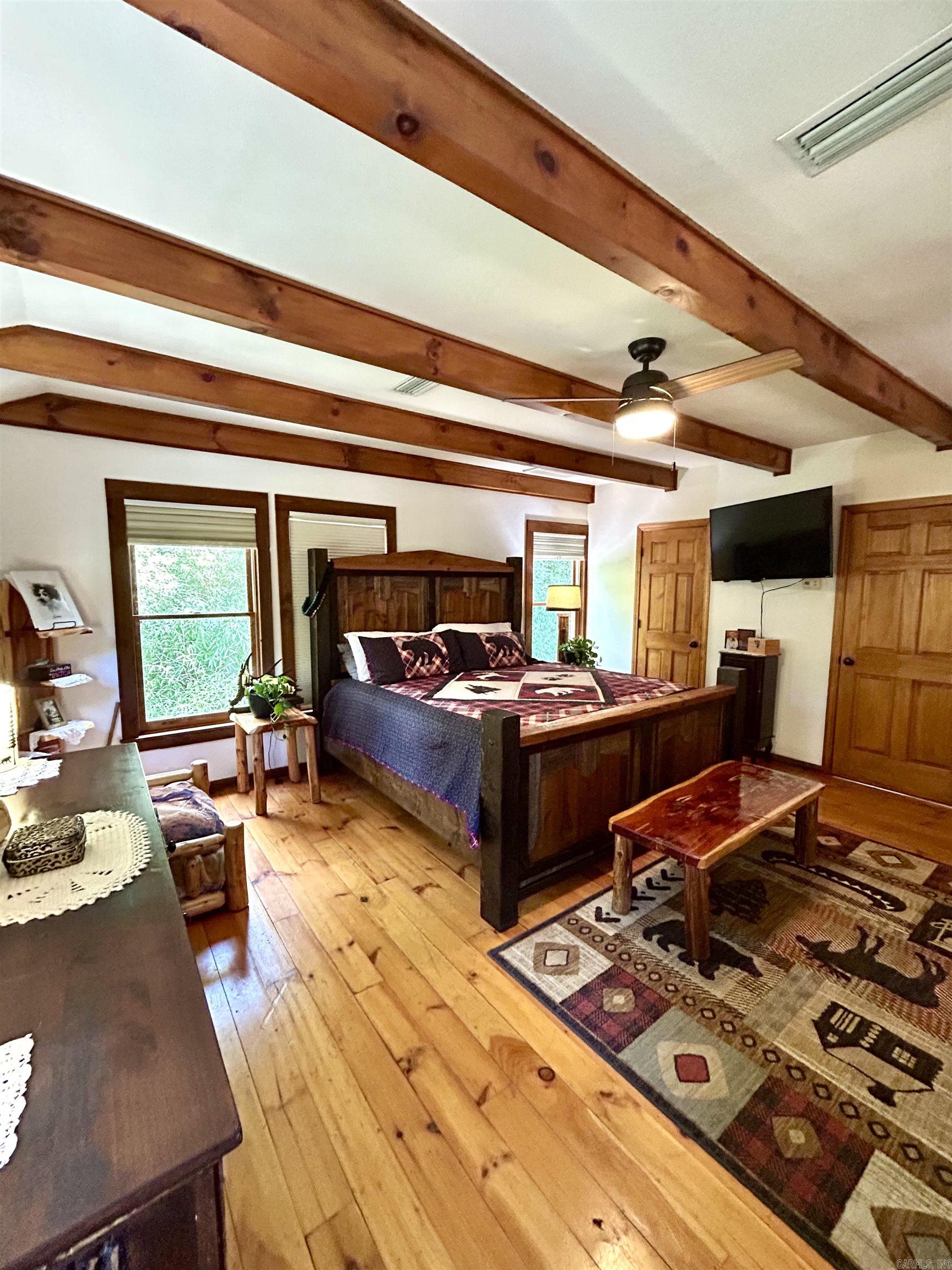 540 Lick Fork Dr Mountain View, AR 72560