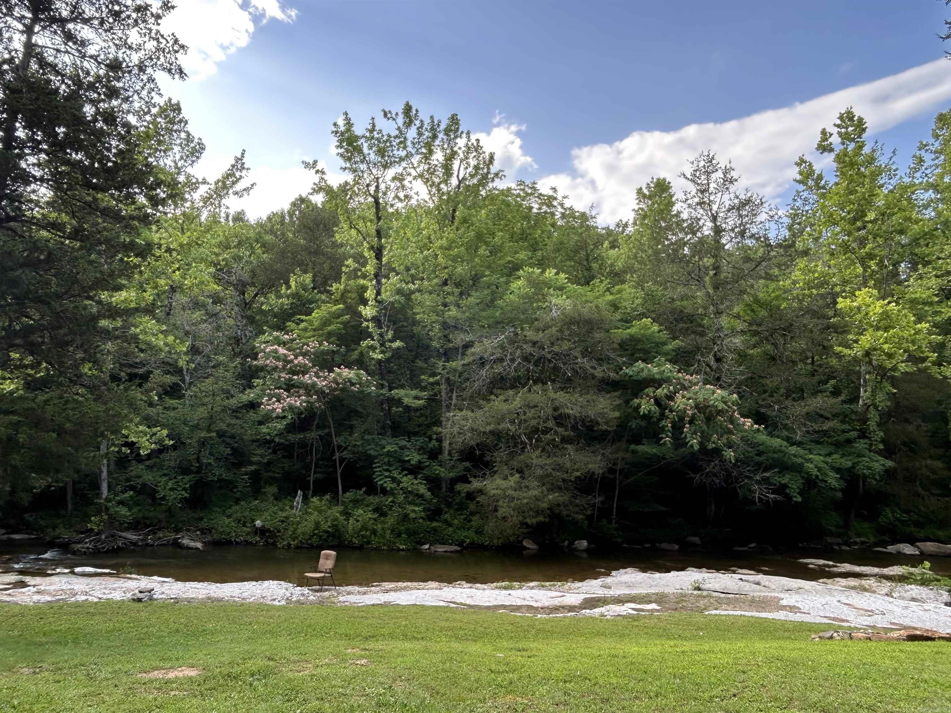 540 Lick Fork Dr Mountain View, AR 72560