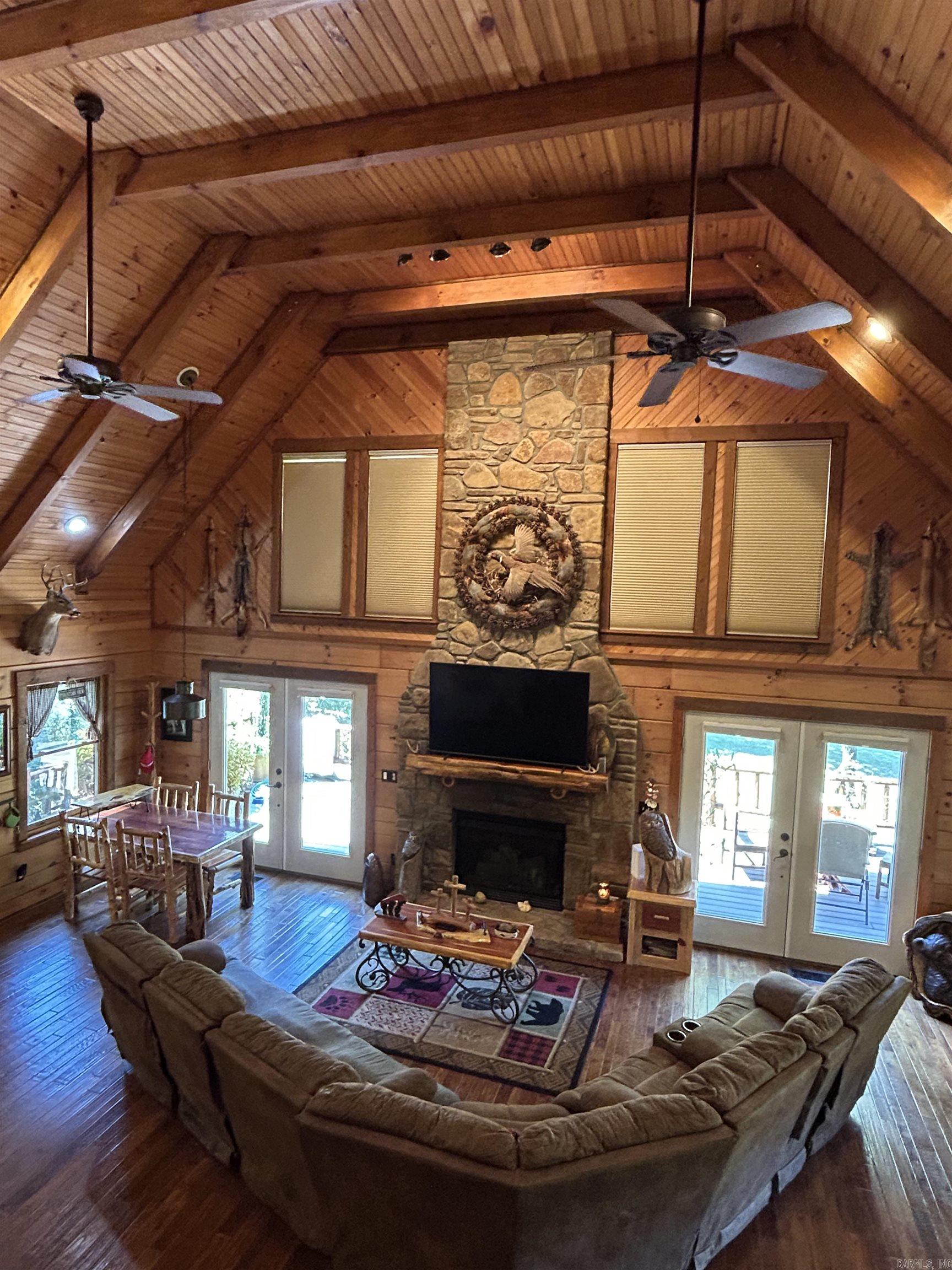 540 Lick Fork Dr Mountain View, AR 72560