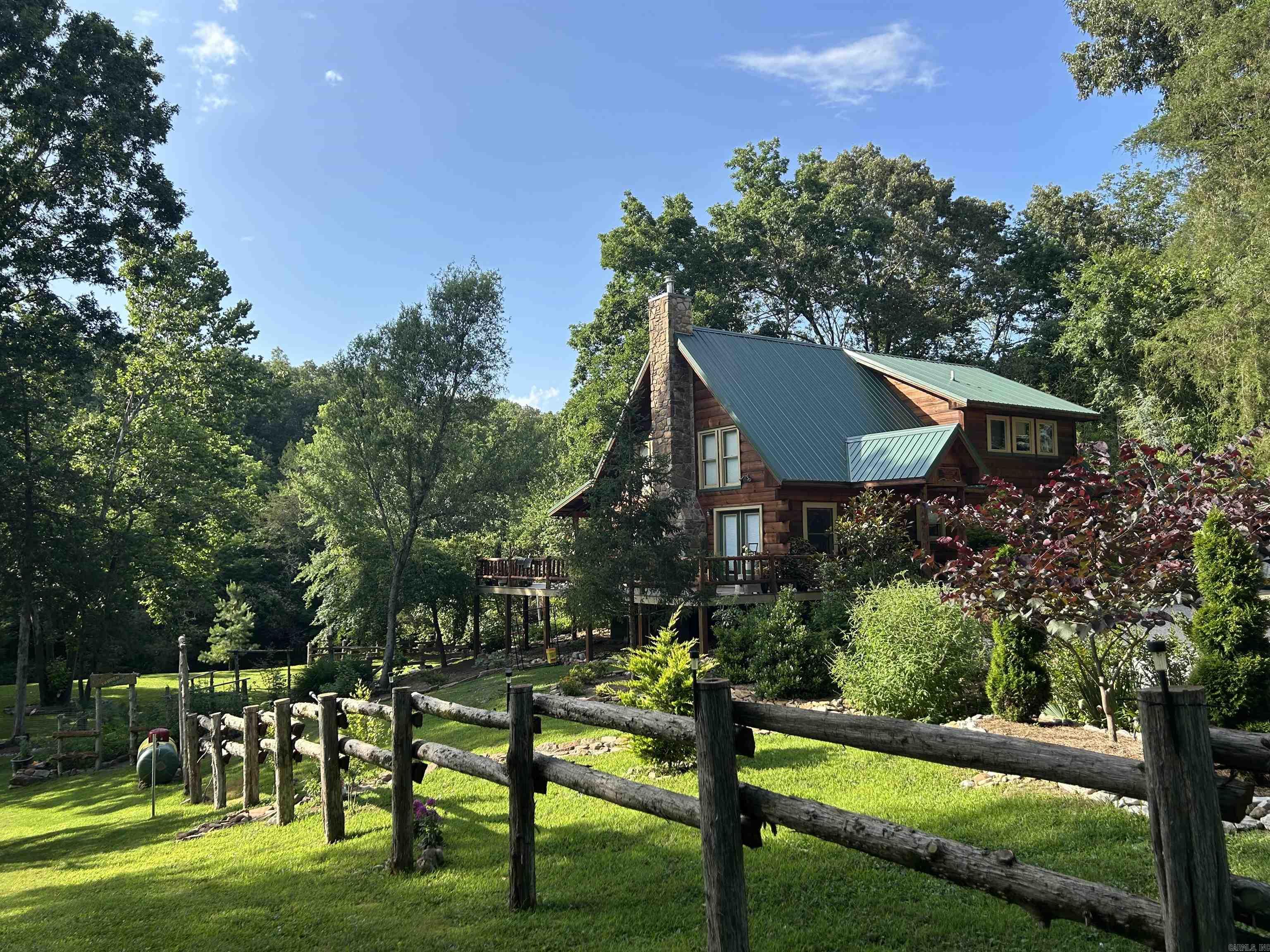 540 Lick Fork Dr Mountain View, AR 72560