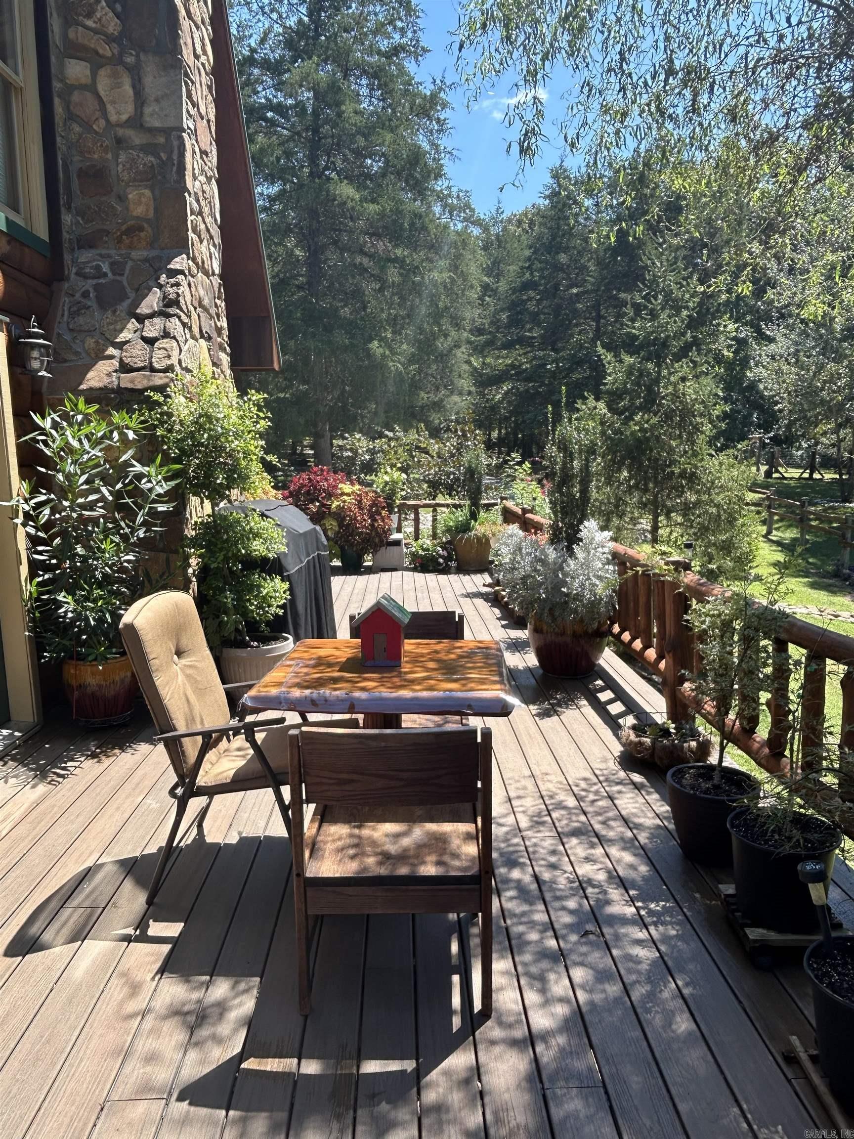 540 Lick Fork Dr Mountain View, AR 72560