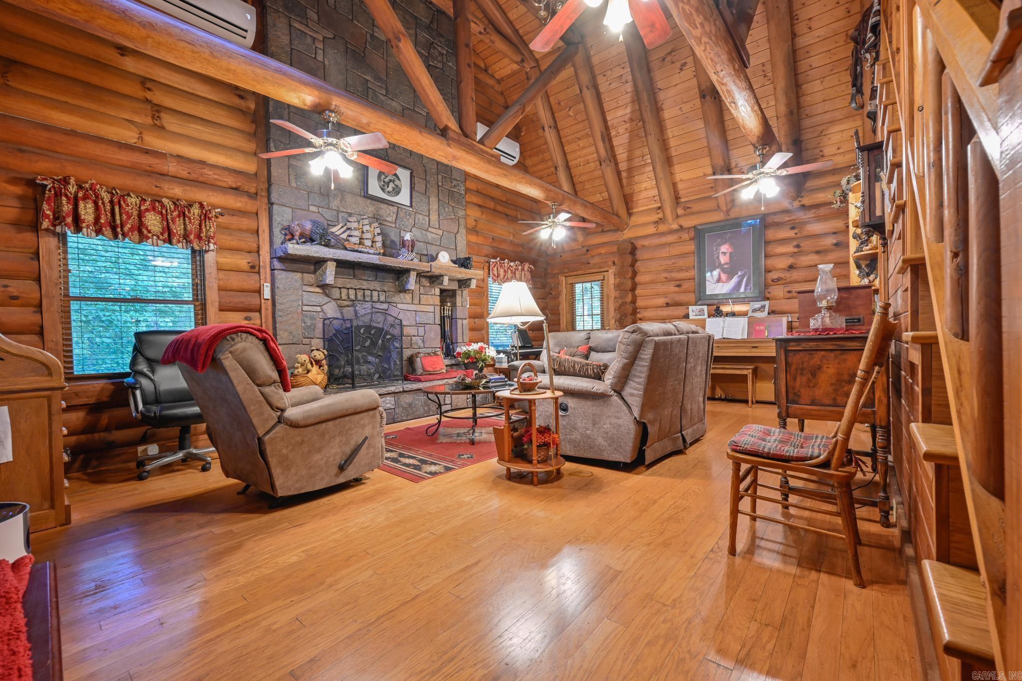 178 Forest Ln Vandervoort, AR 71972