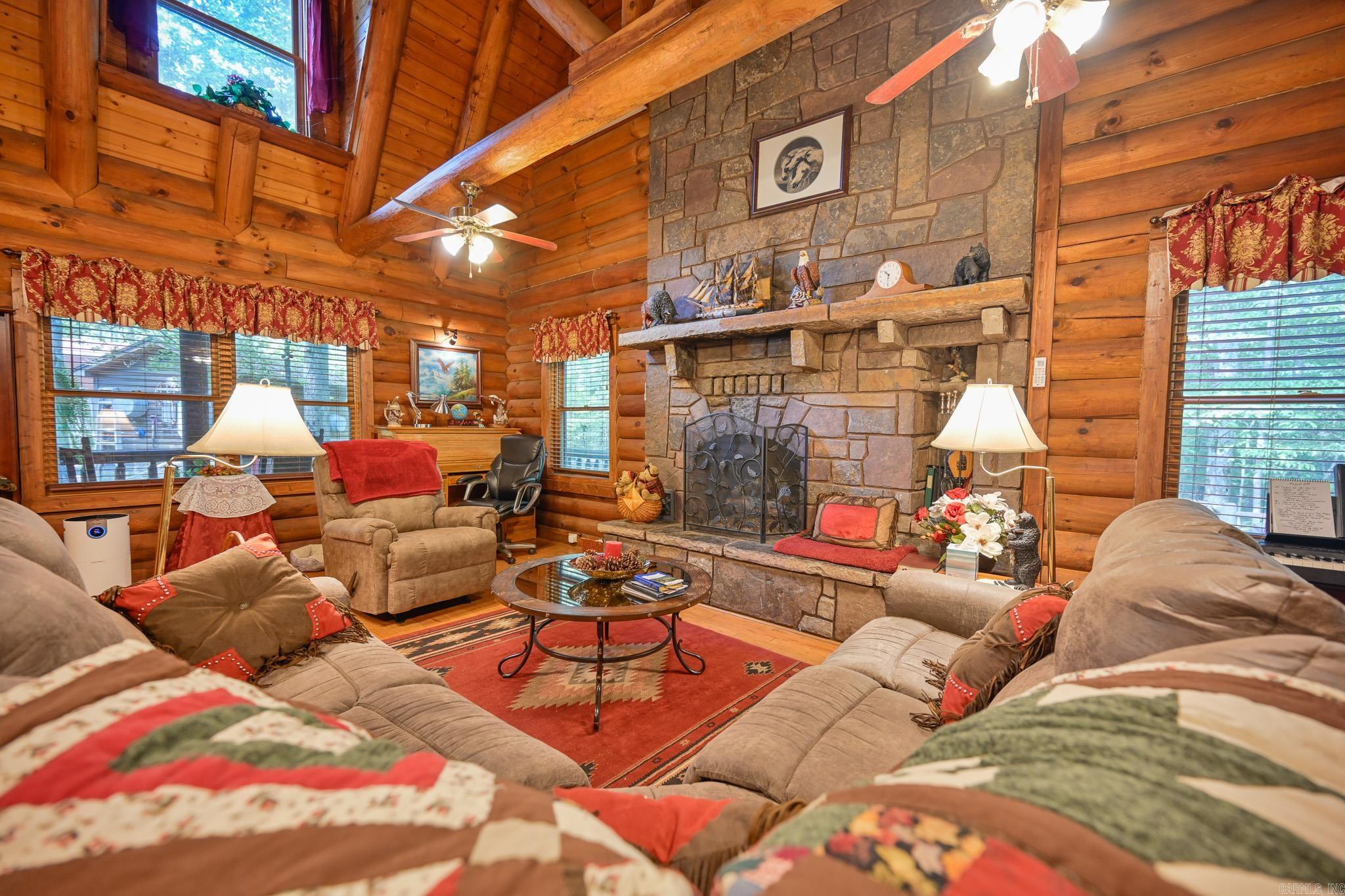 178 Forest Ln Vandervoort, AR 71972