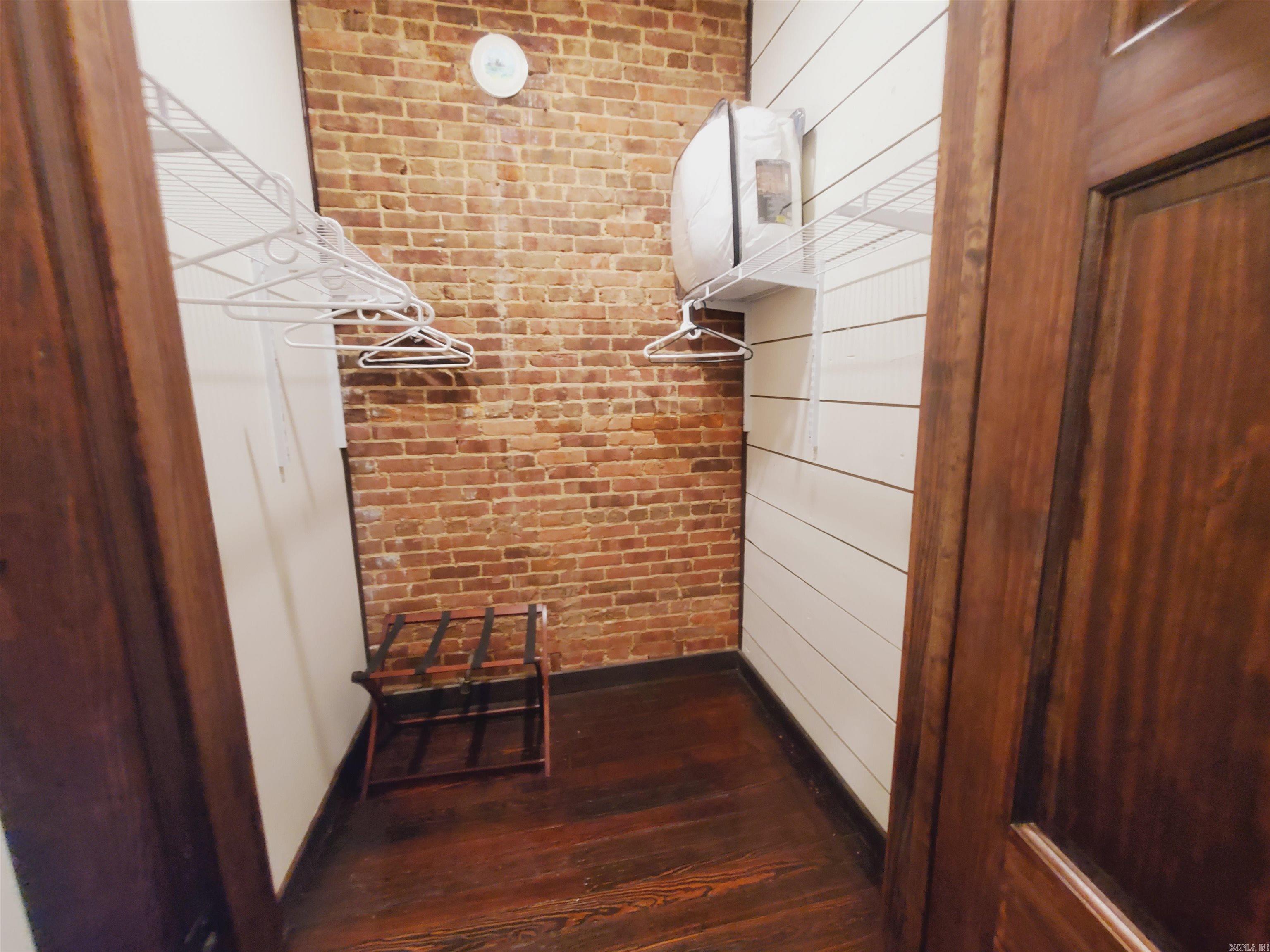 147 S 3rd  Piggott, AR