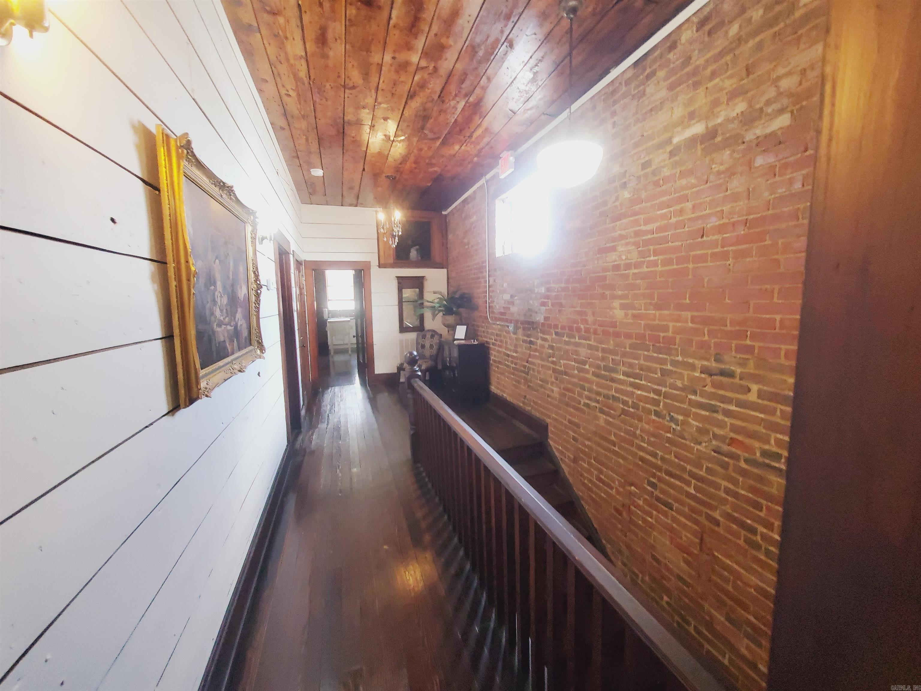 147 S 3rd  Piggott, AR