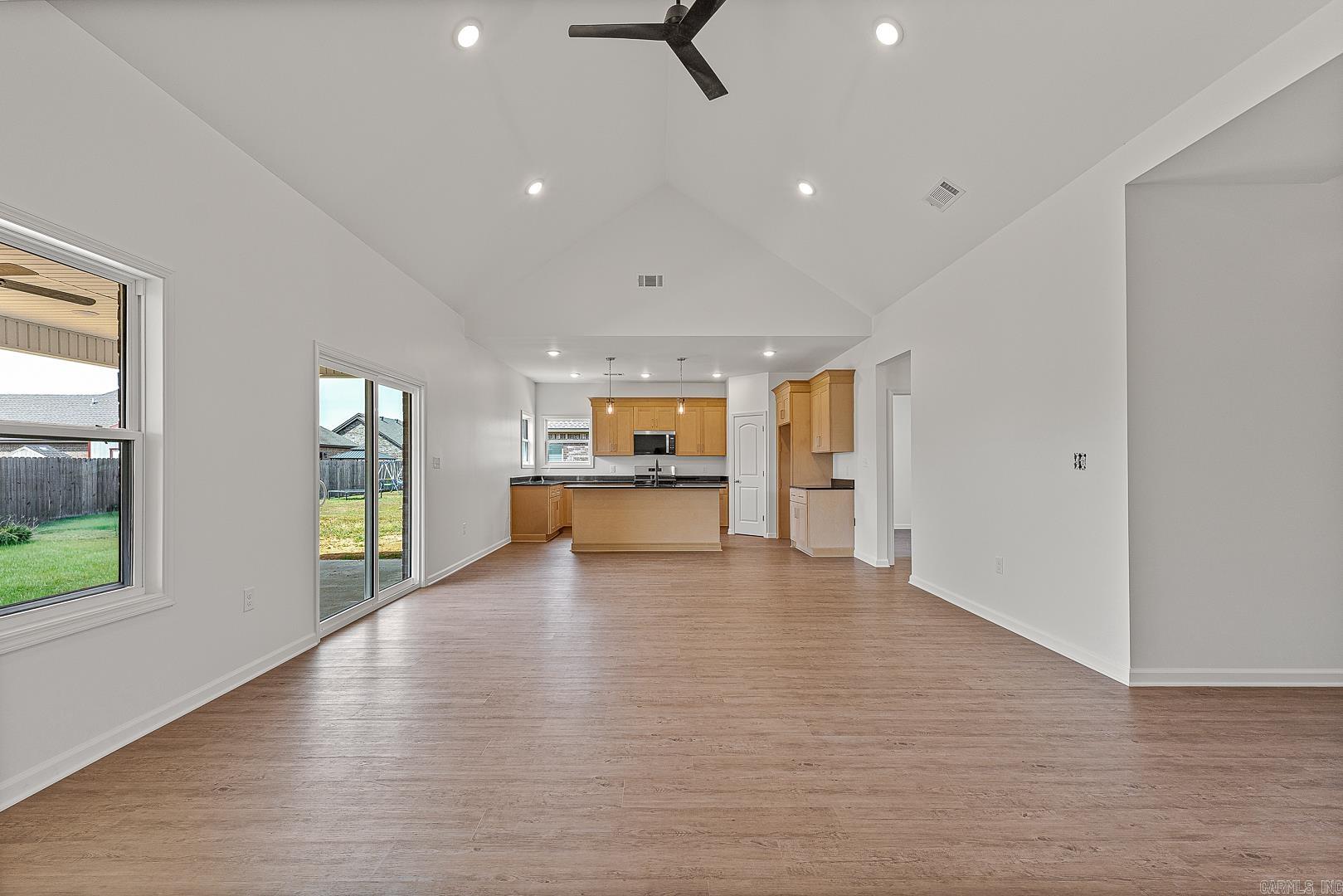 1407 Pamela Lake City, AR 72437