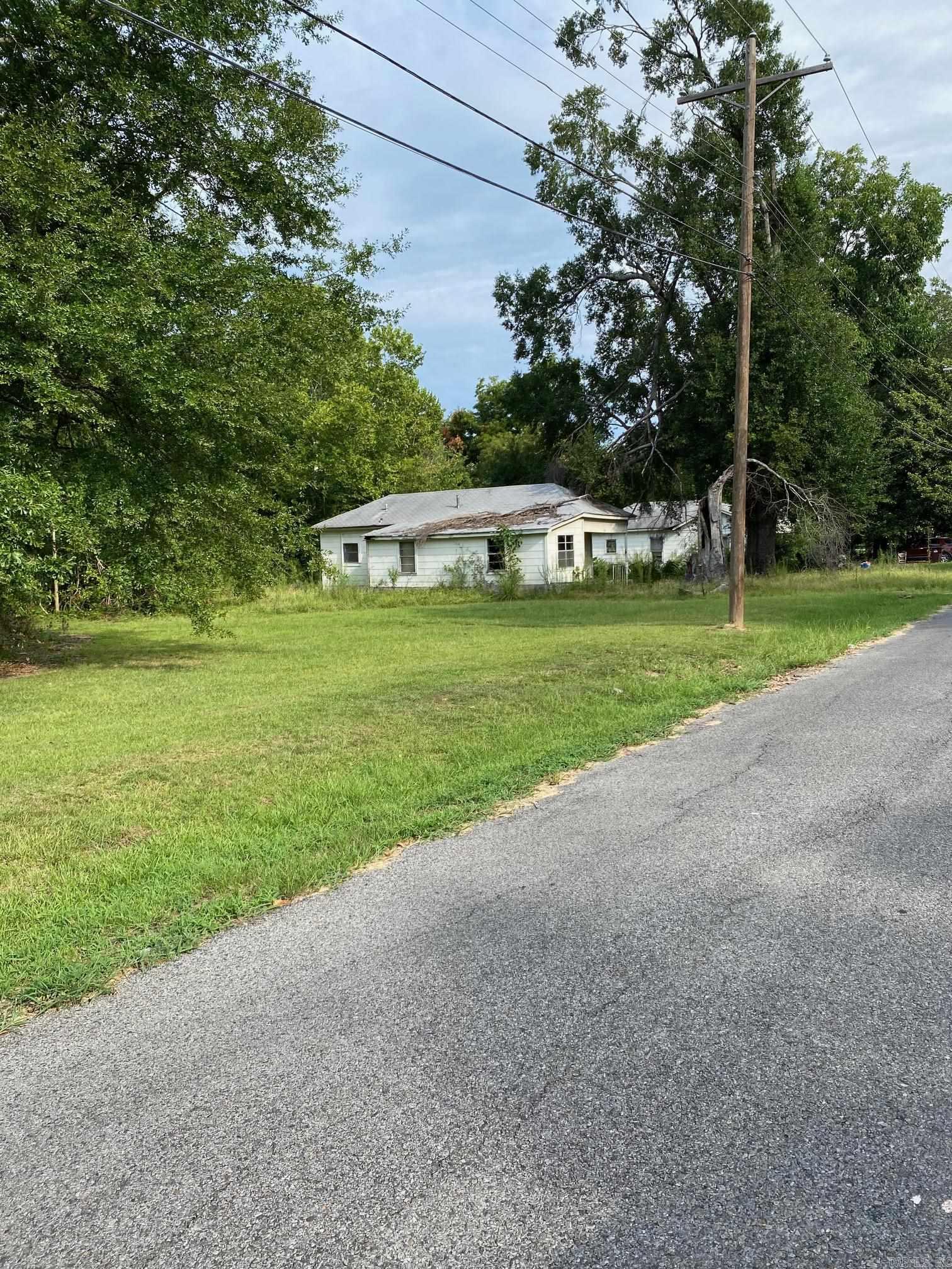 506 N Carolina  Crossett, AR