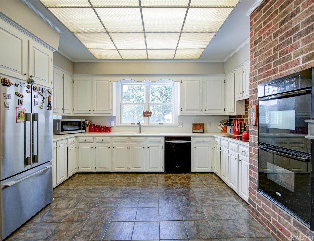 19820 Spillway Road Roland, AR 72135-9605